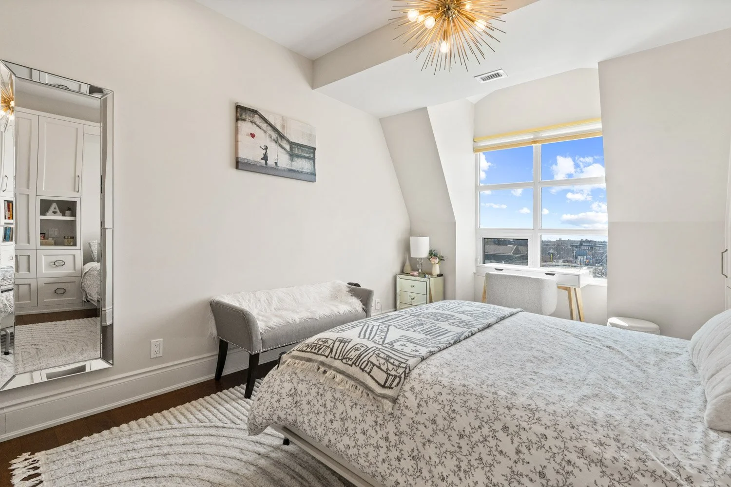 650 Mt Pleasant_032.jpg