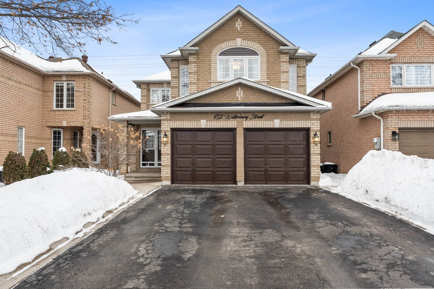 182 Waterbury_048.jpg