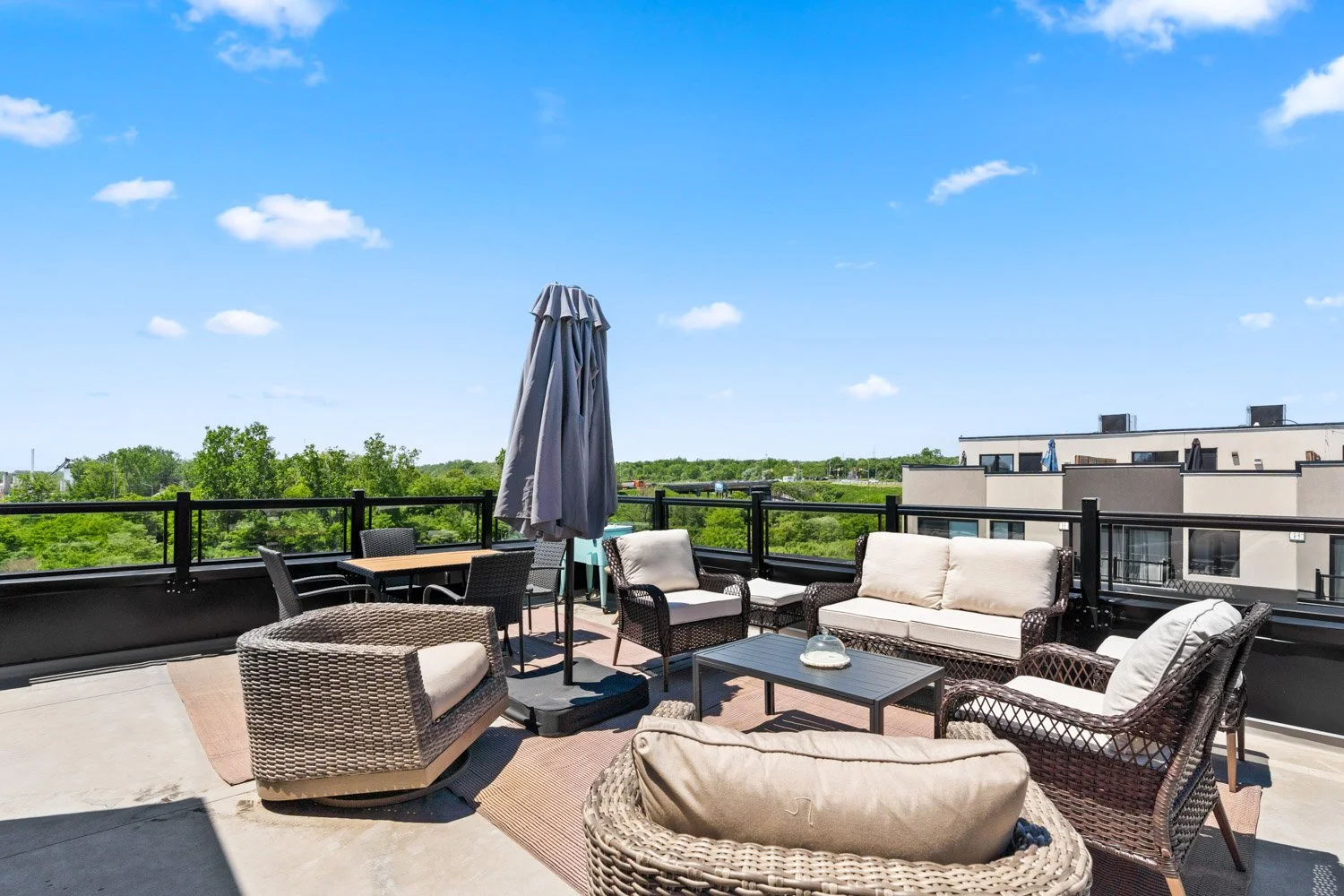 1121 Cooke Blvd_031.jpg