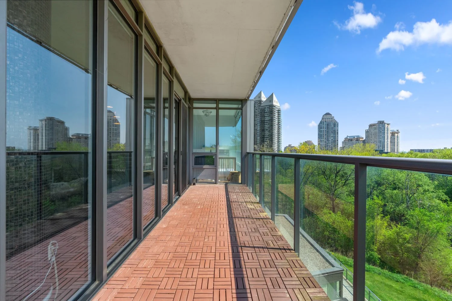 88 Parklawn_038.jpg