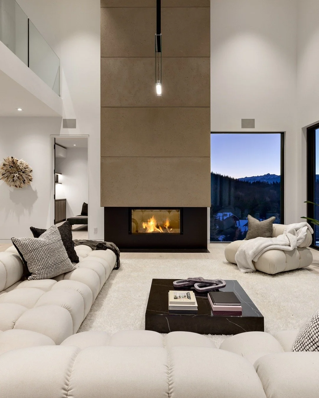 We craft the backbone of homes, and their showpieces too.

This ornamental steel fireplace surround transforms the room from ordinary to extraordinary.

Whistler Welding is proud to contribute to BC&rsquo;s finest homes.