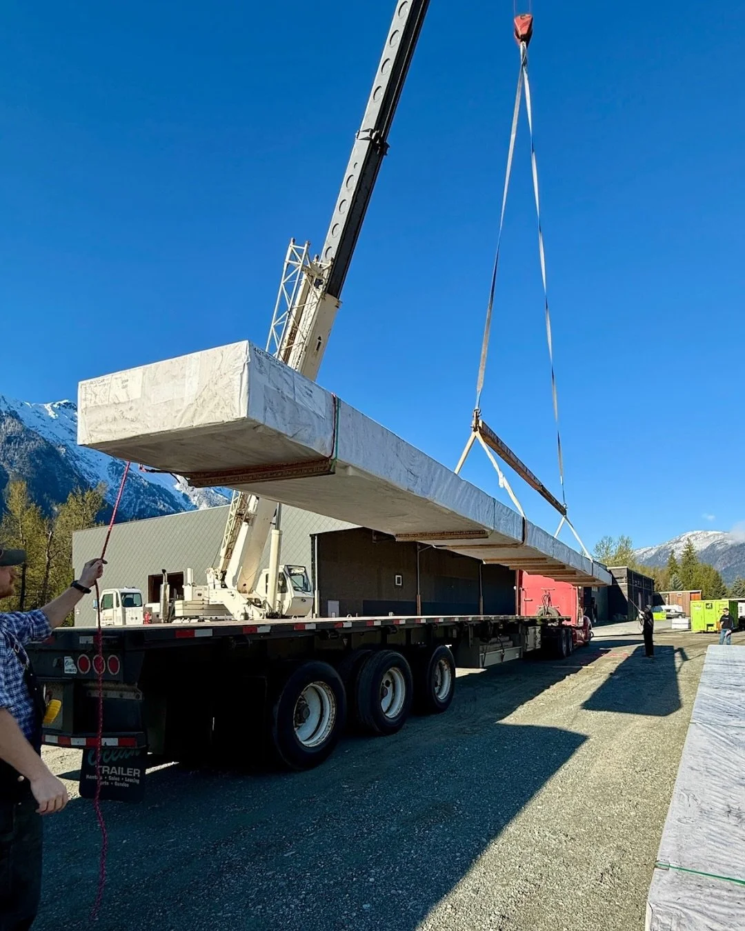 Big day watching these glulam beams roll out of @bcpassivhaus and into our yard. 

This is where steel meets timber - our purlins getting connected to the beams for the BCIT Marine &amp; Mass Timber Pavilion. 

Shoutout to @pembertoncranehire for get
