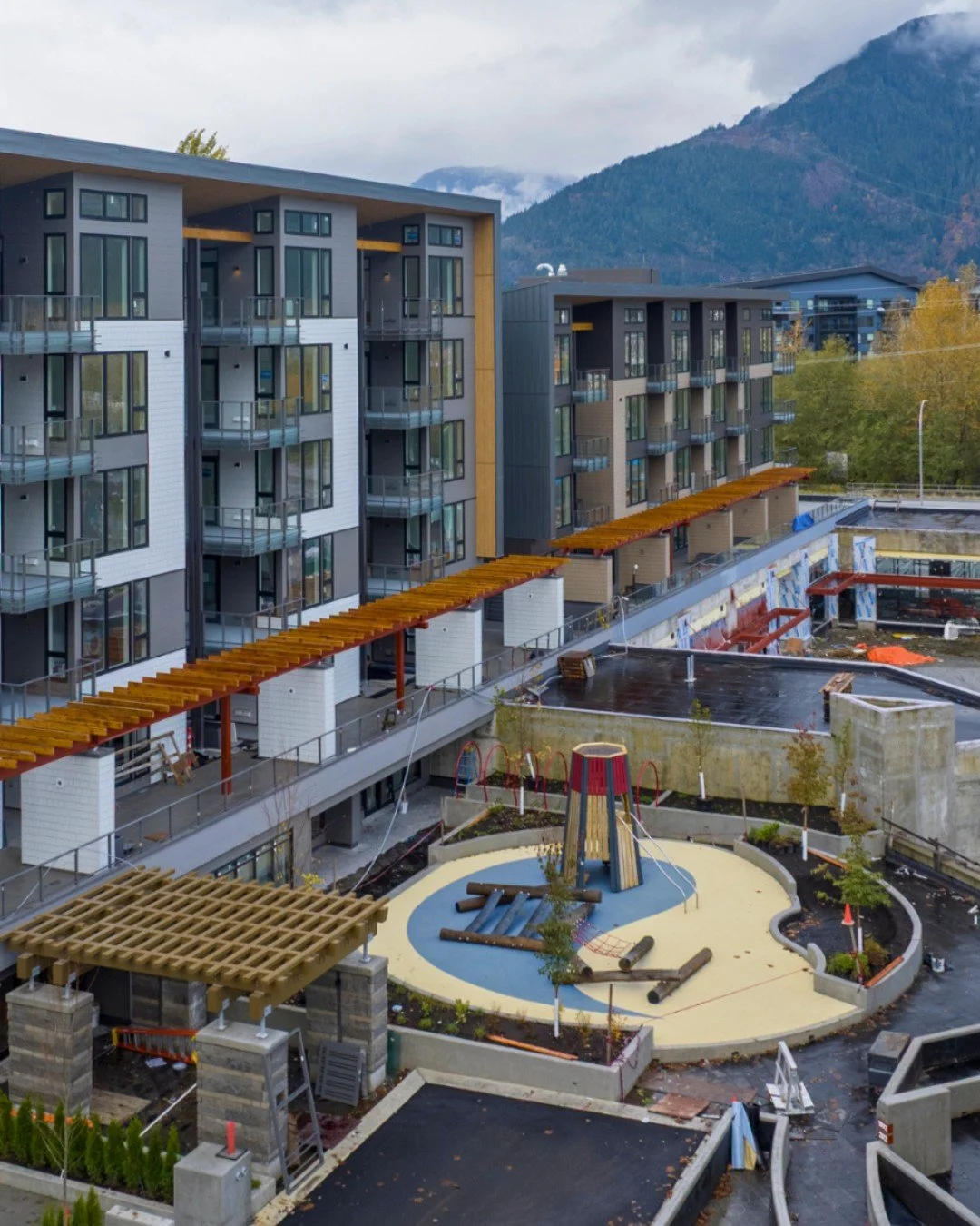 Things are wrapping up at @redbridgesquamish as the project nears completion.

This has been a multi-year project completed alongside @kingswood.properties and @darwin_construction. It&rsquo;s always great seeing hard work come together like this, es