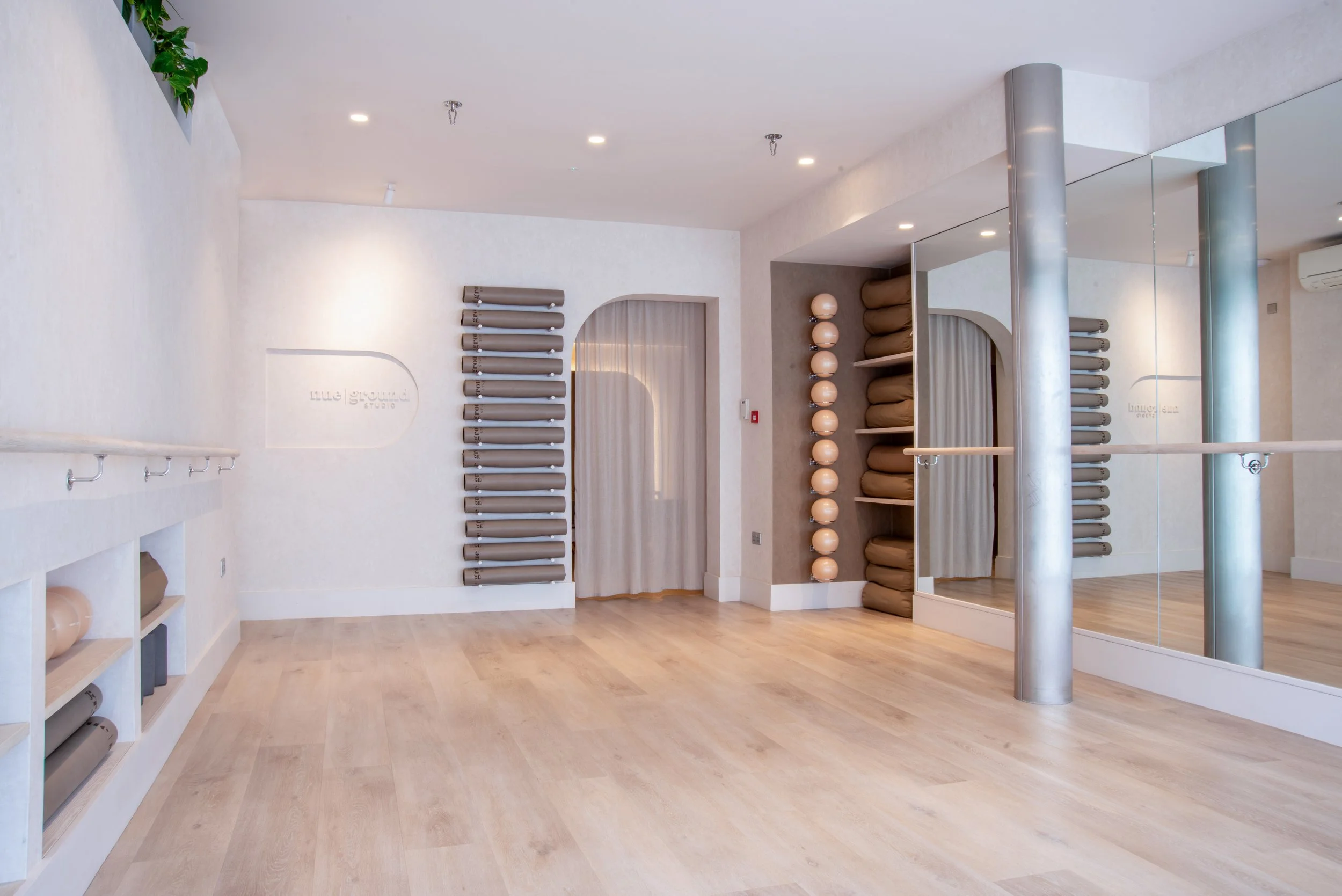 Nue Ground Café Studio - Main Image