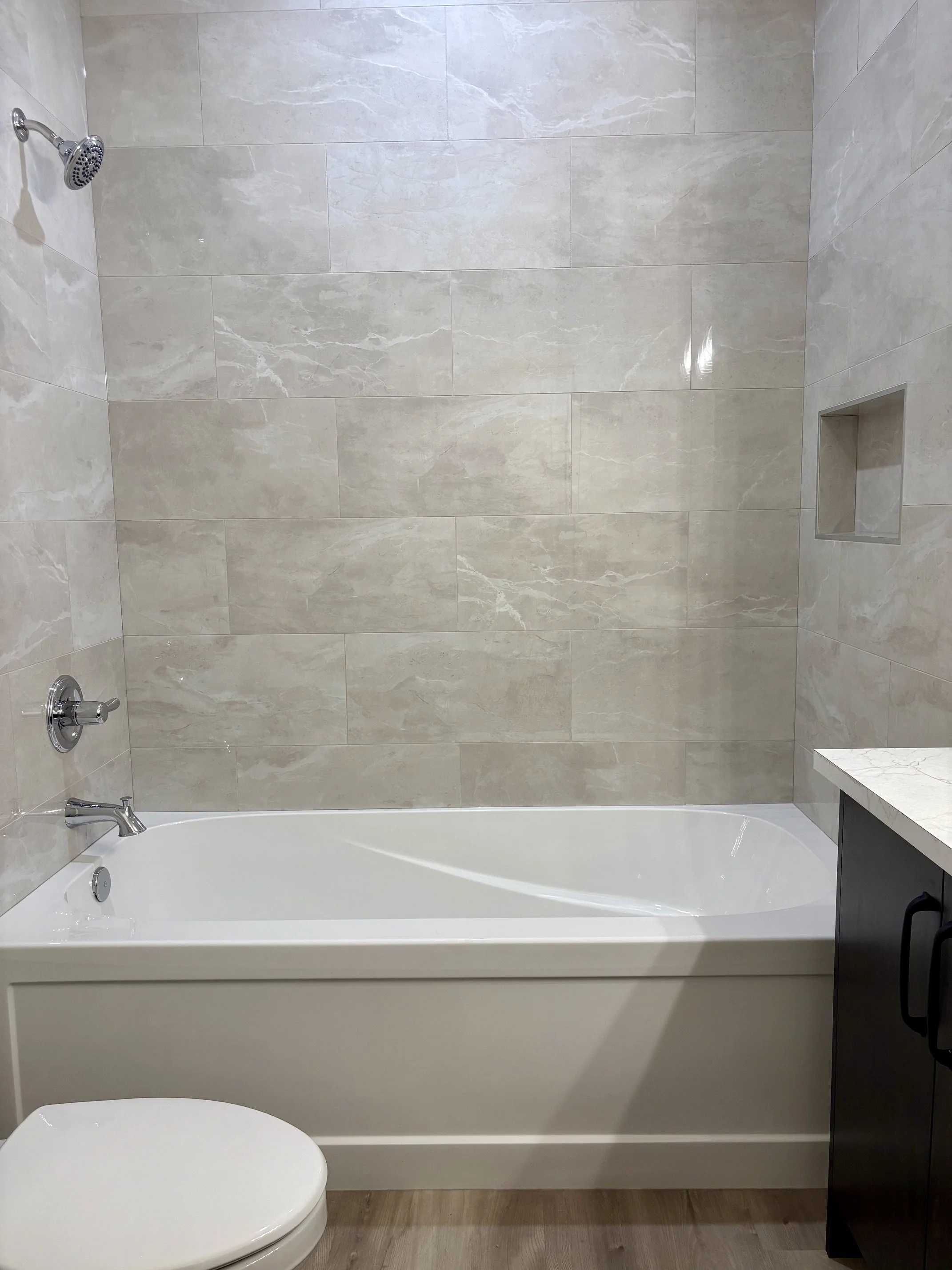 Ensuite 2.jpeg