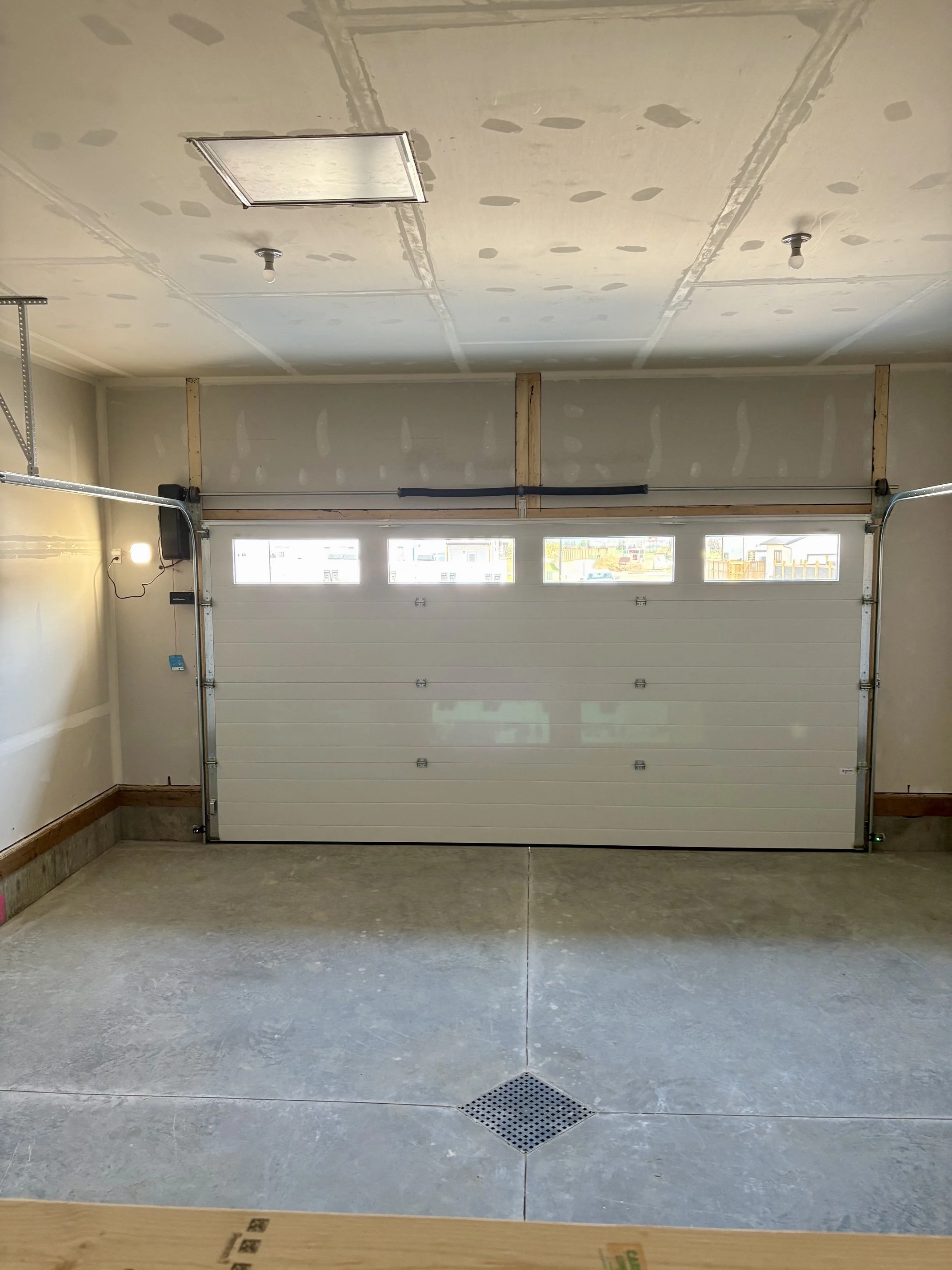Garage 1.jpeg