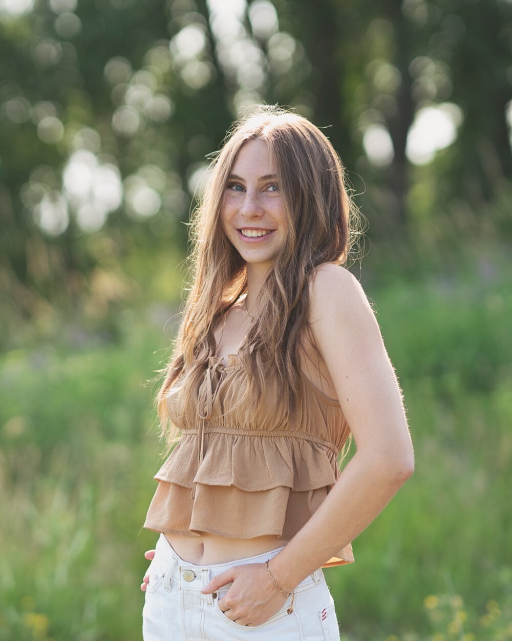 ✨Summertime bliss ✨

Hope you are all having a wonderful summer! Hard to believe we&rsquo;re halfway through and the first day of school will be here before we know it! 

#seniorpictures #wisconsinphotographer #seniorportraits #midwestphotographer #a