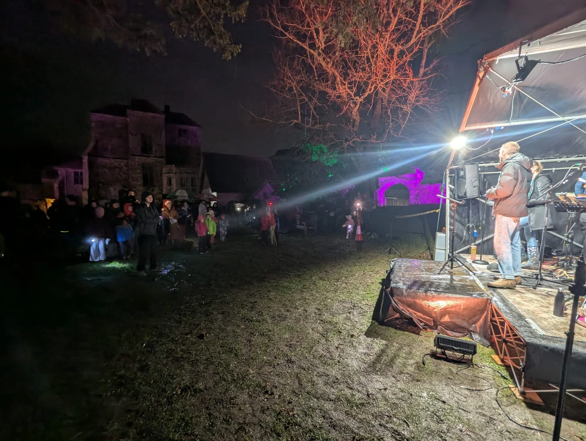 iow christmas 2025 carols castle.jpeg