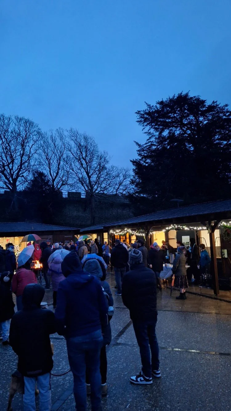 iow christmas 2025 people.jpeg
