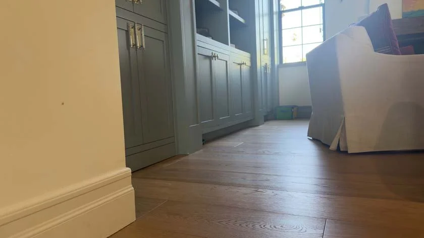 Living room (alt corner)