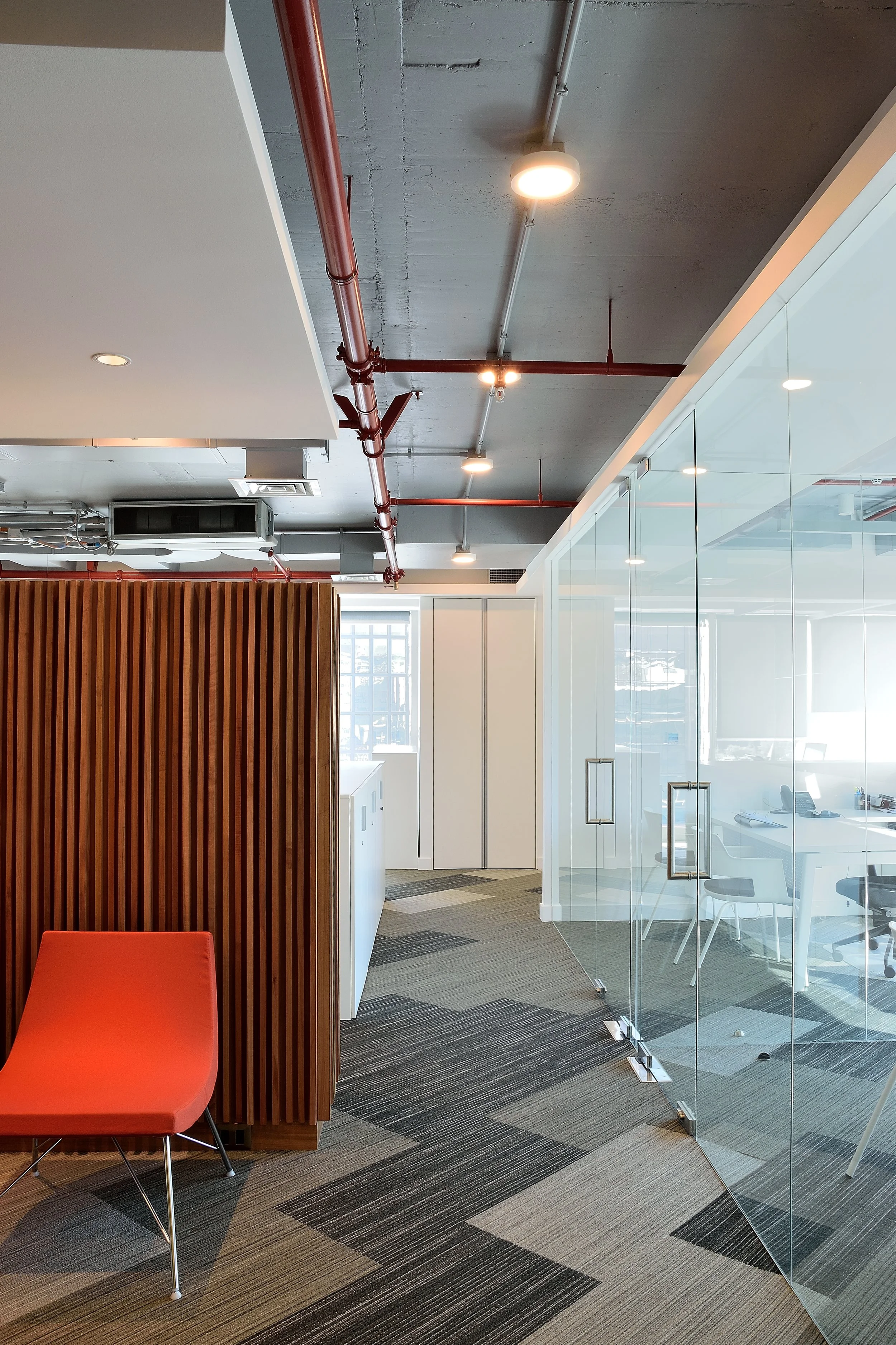 INTERIORISMO-OFICINAS-ABOGADOS-DISEÑO-WOOD-INTERIORDESIGN--MODLUAR CARPET- VITRA - FURNITURE-ARQUITECTURA -ARCHITECTURE 03.JPG