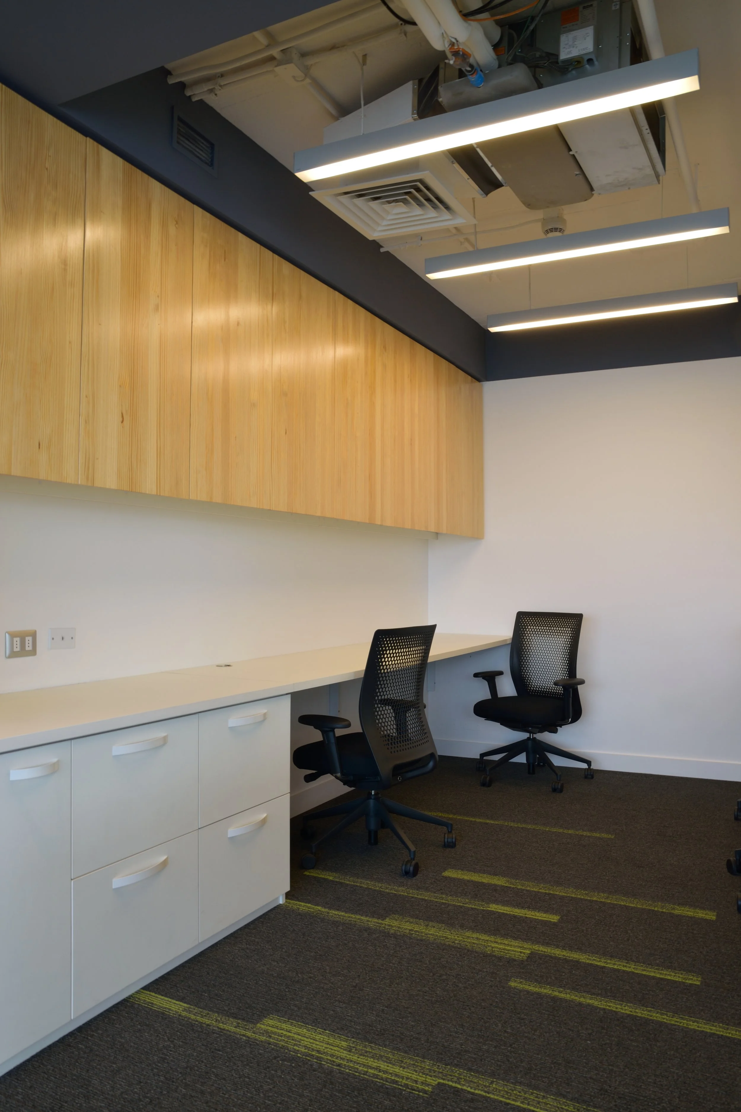 INTERIORISMO-OFICINAS-DISEÑO-WOOD-INTERIORDESIGN-YELLOW-MODLUAR CARPET -ARQUITECTURA -ARCHITECTURE 07.JPG