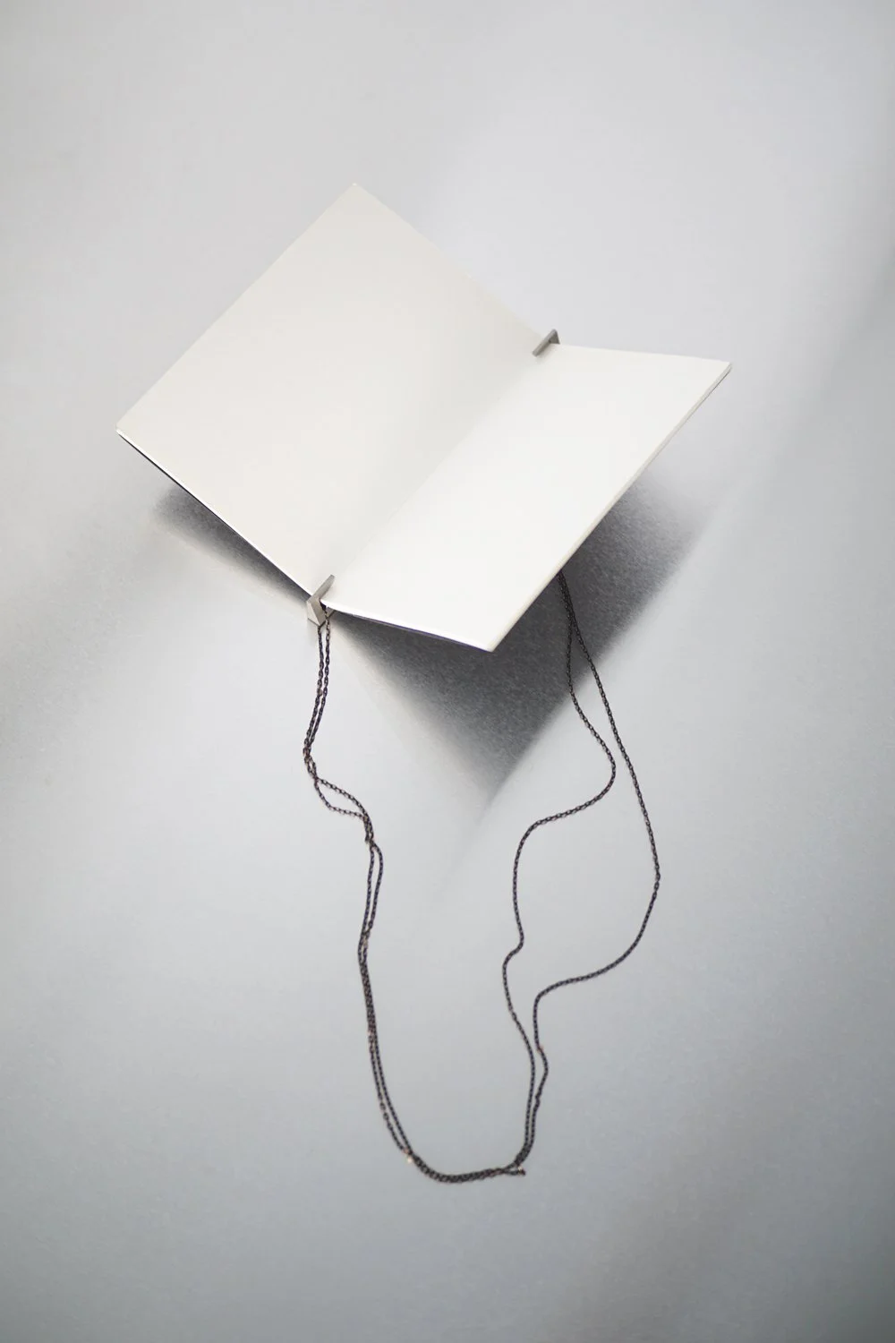 A5--_--IMAGE-3--_--FOLDBOOK-by-ERLANDS-.jpg