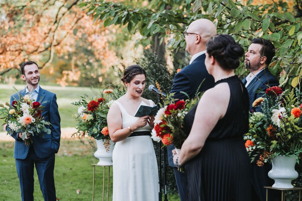 Portico-Awbury-Arboretum-Wedding-17.jpg