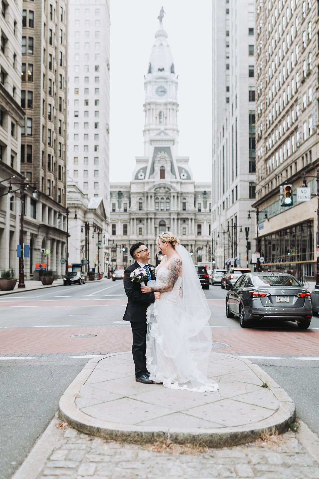 Elopement-Photos-in-Love-Park-Philadelphia-39.jpg