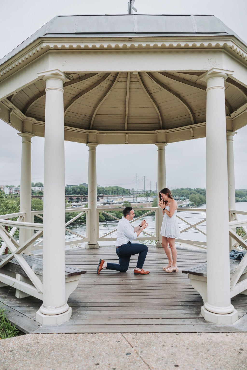 proposal-at-the-philadelphia-museum-of-art-3.jpg