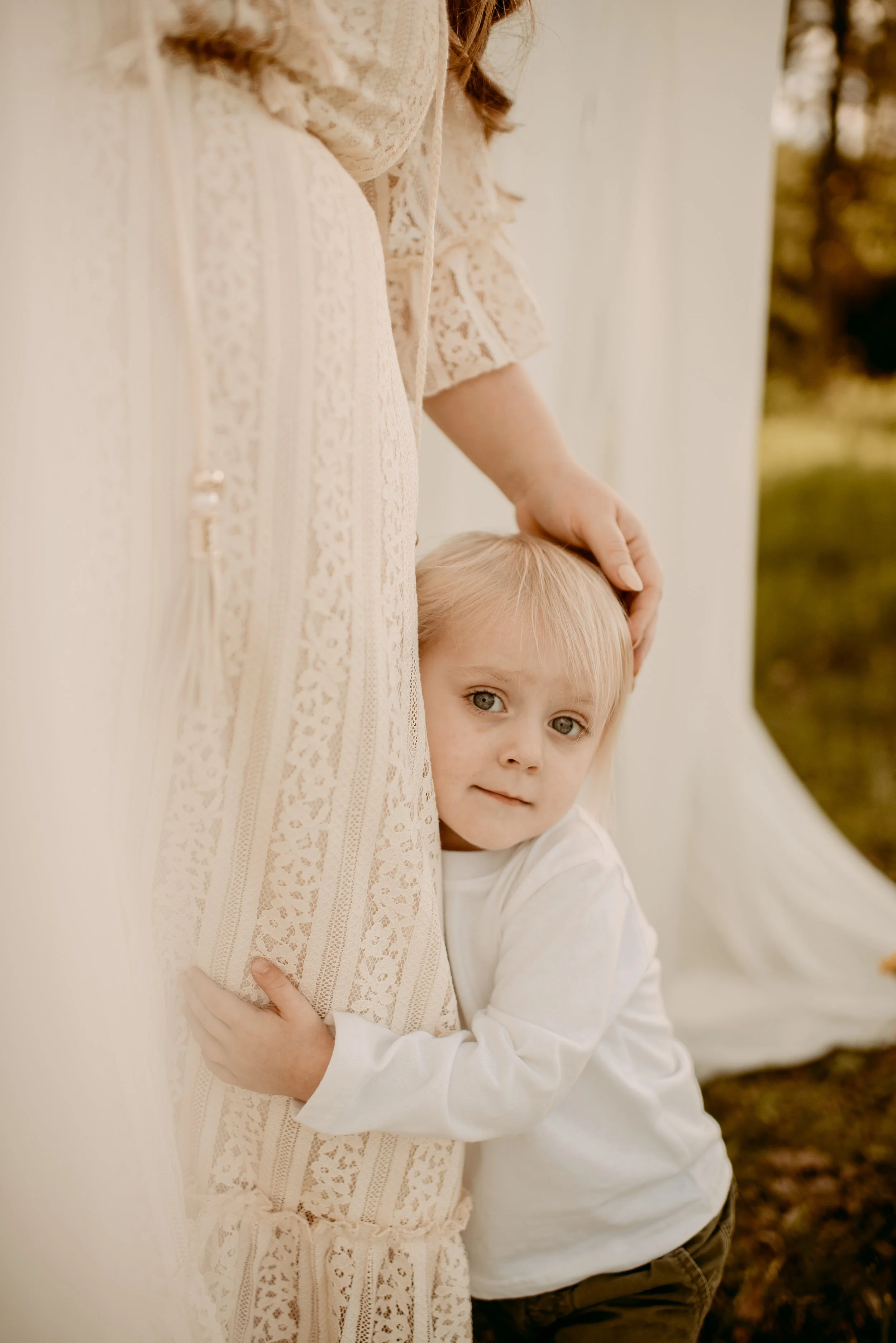 Motherhood Mini 16 of 24.jpg