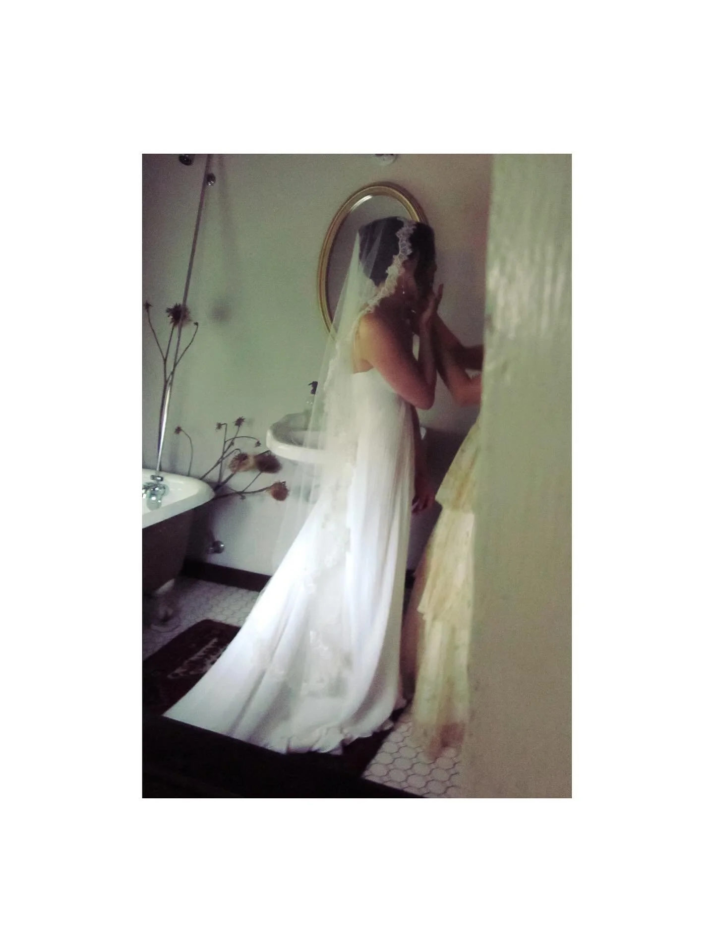 Lina 🤍

Venue @thecorsonbuilding 
Photo @maloriekerouac 
Florals @barefootflorals 
Hair @makeupand_hair_style 
Video @kellyrobbinsphoto 
Planning &amp; Design @marzanoevents 

#seattleweddingplanner #seattleweddingcoordinator #seattlewedding #seattl