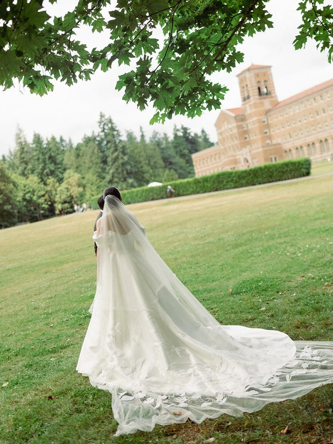 @lodgeatstedward // @kyliehaledesigns // @thepugetsoundstrings // @lynnlmakeup // @marzanoevents // Evan Carpenter Photography

#seattleweddingplanner #seattleweddingcoordinator #seattlewedding #seattlebride
#weddingplanning