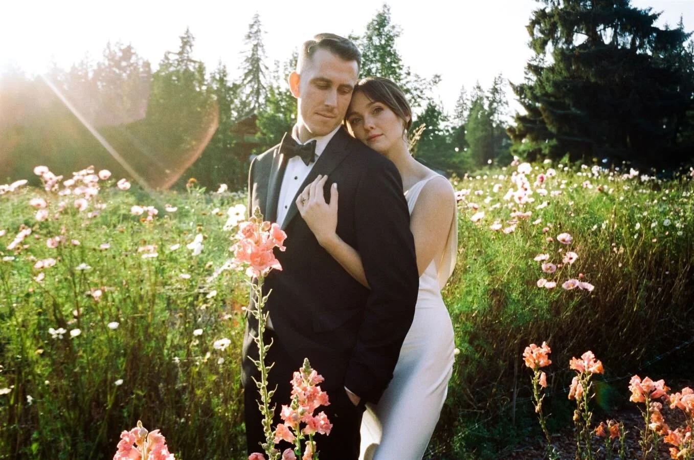 🩷

@farm_kitchen_poulsbo // @maloriekerouac // @sublimestems // @bridalbeautyagency // @marzanoevents 

#seattleweddingplanner #seattleweddingcoordinator #seattlewedding #seattlebride
#weddingplanning