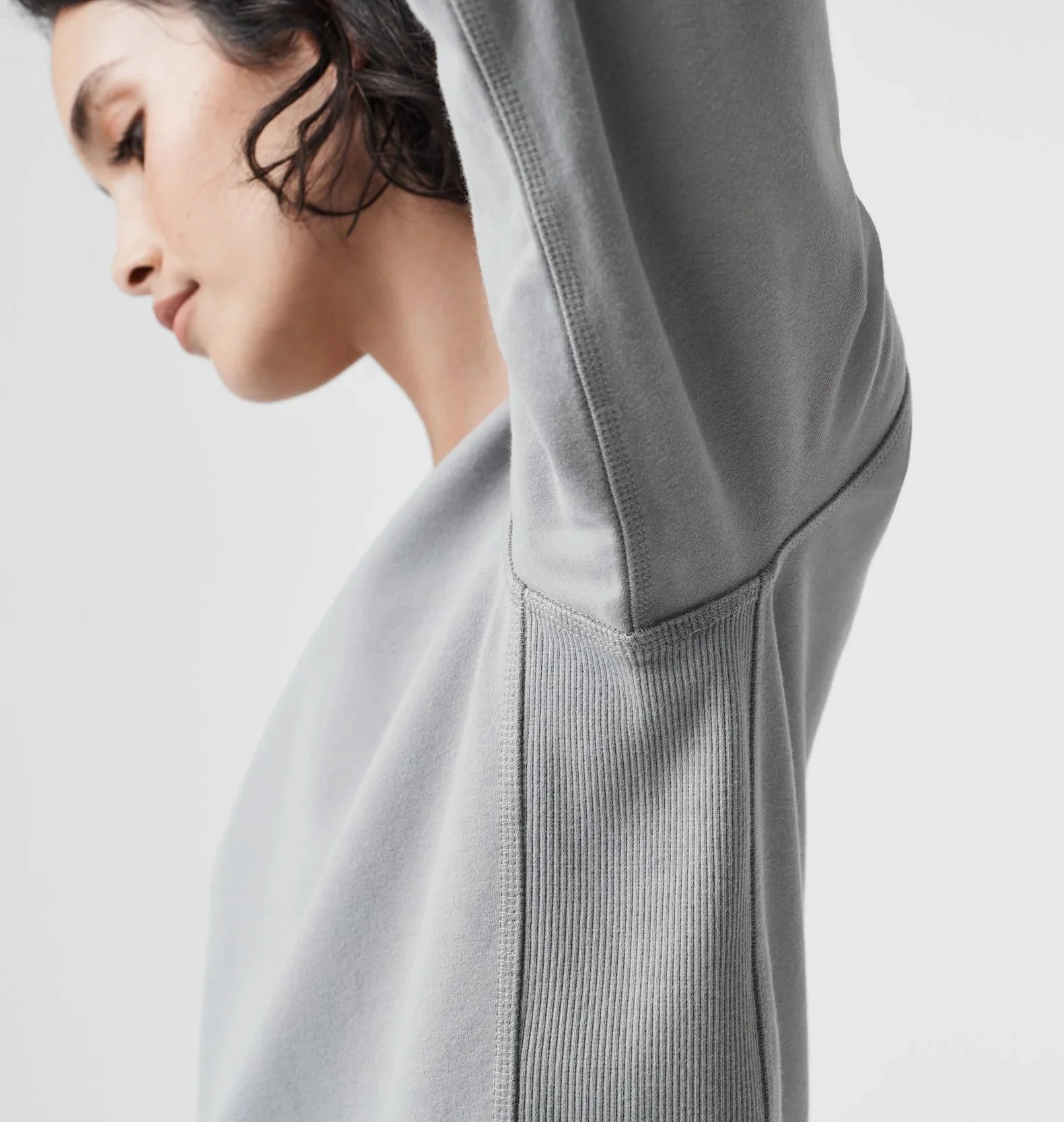 MW_ONMODEL_WOMENS_LOOK_01_100.jpg