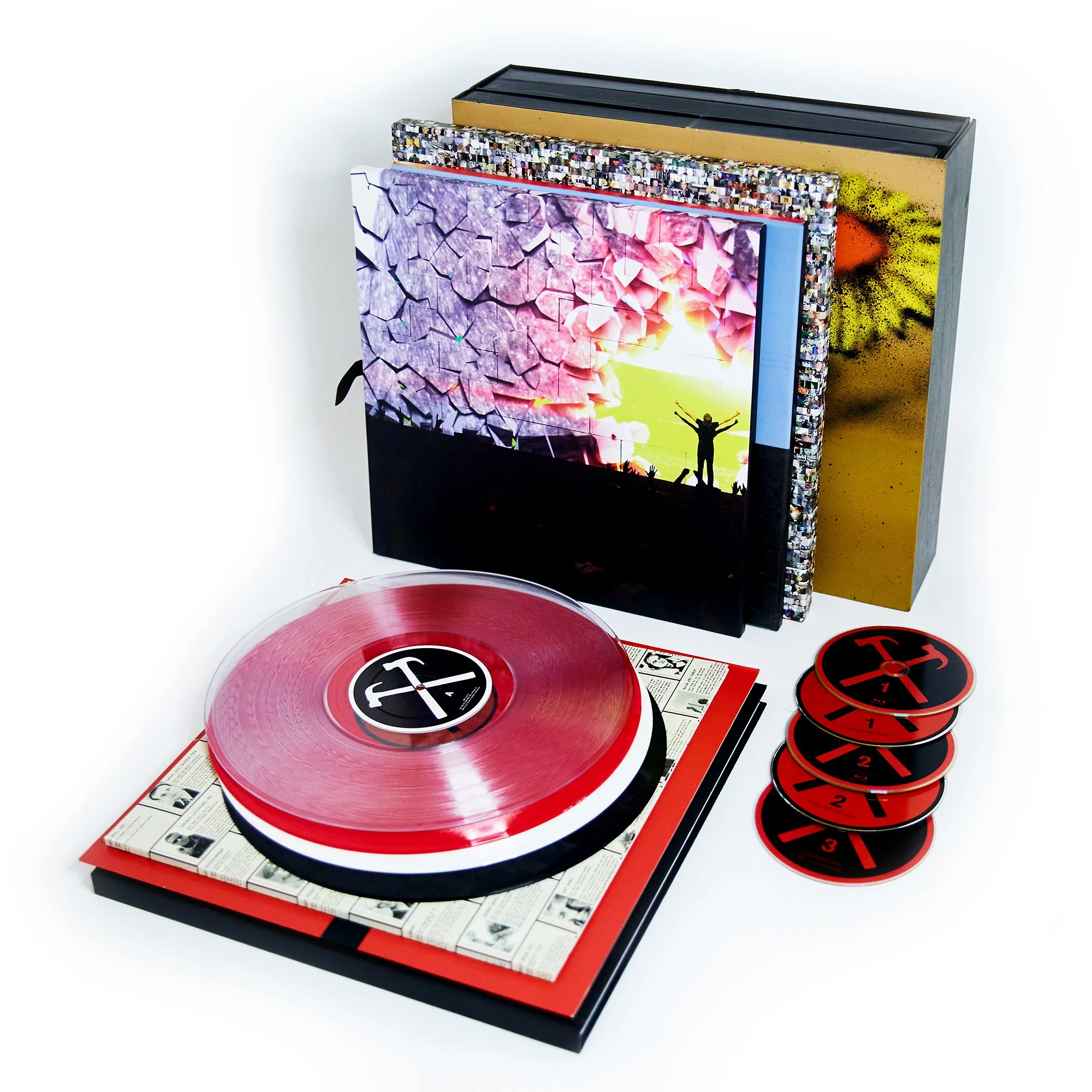 RogerWatersTheWall_Deluxe Box.jpg