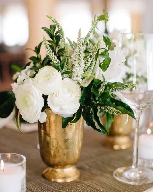 Gold, white &amp; green....a classic combo✨🌿//pic via Pinterest