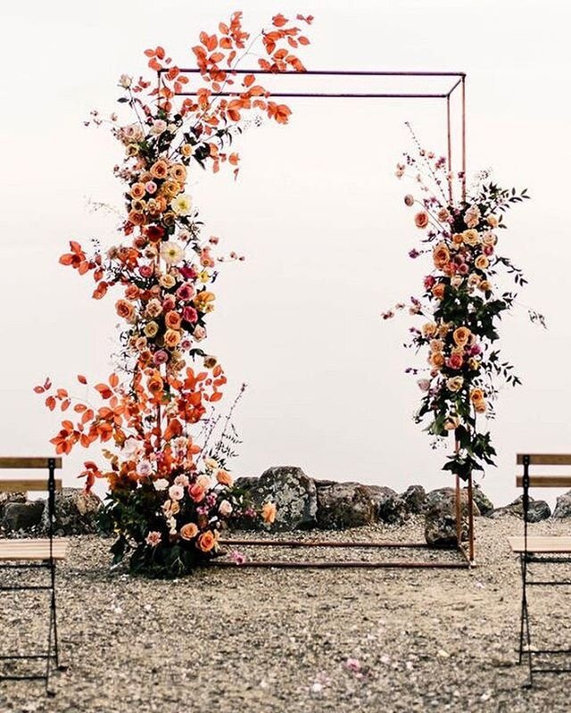 The most grand ceremony arch🌸//pic via Pinterest