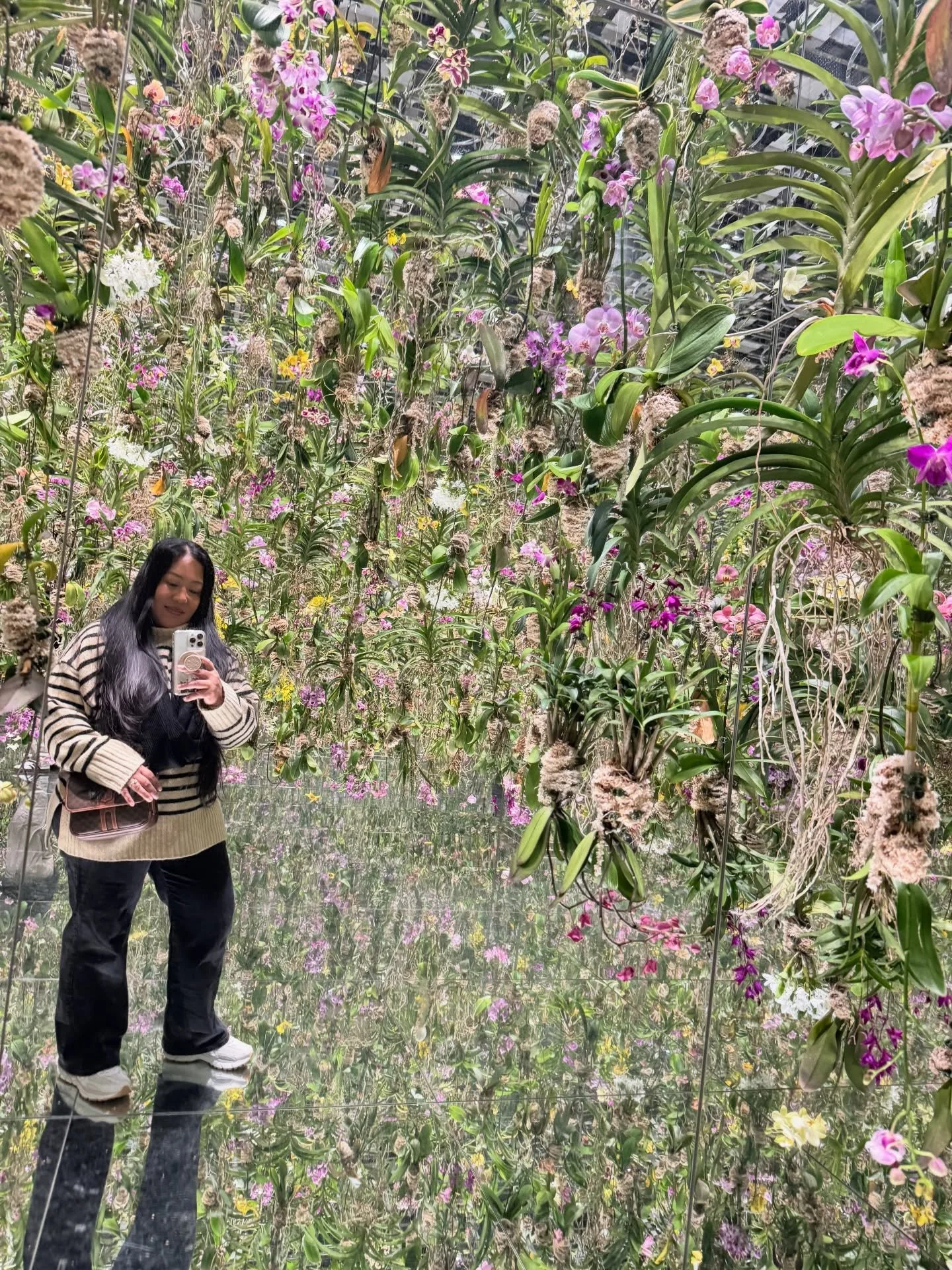 Flower Finds in our Philippines and Japan trip. 

Seeing florals will always make me happy. 

I hope you all had a wonderful Holiday season!

#flowers #travel #flowerfinds #florist