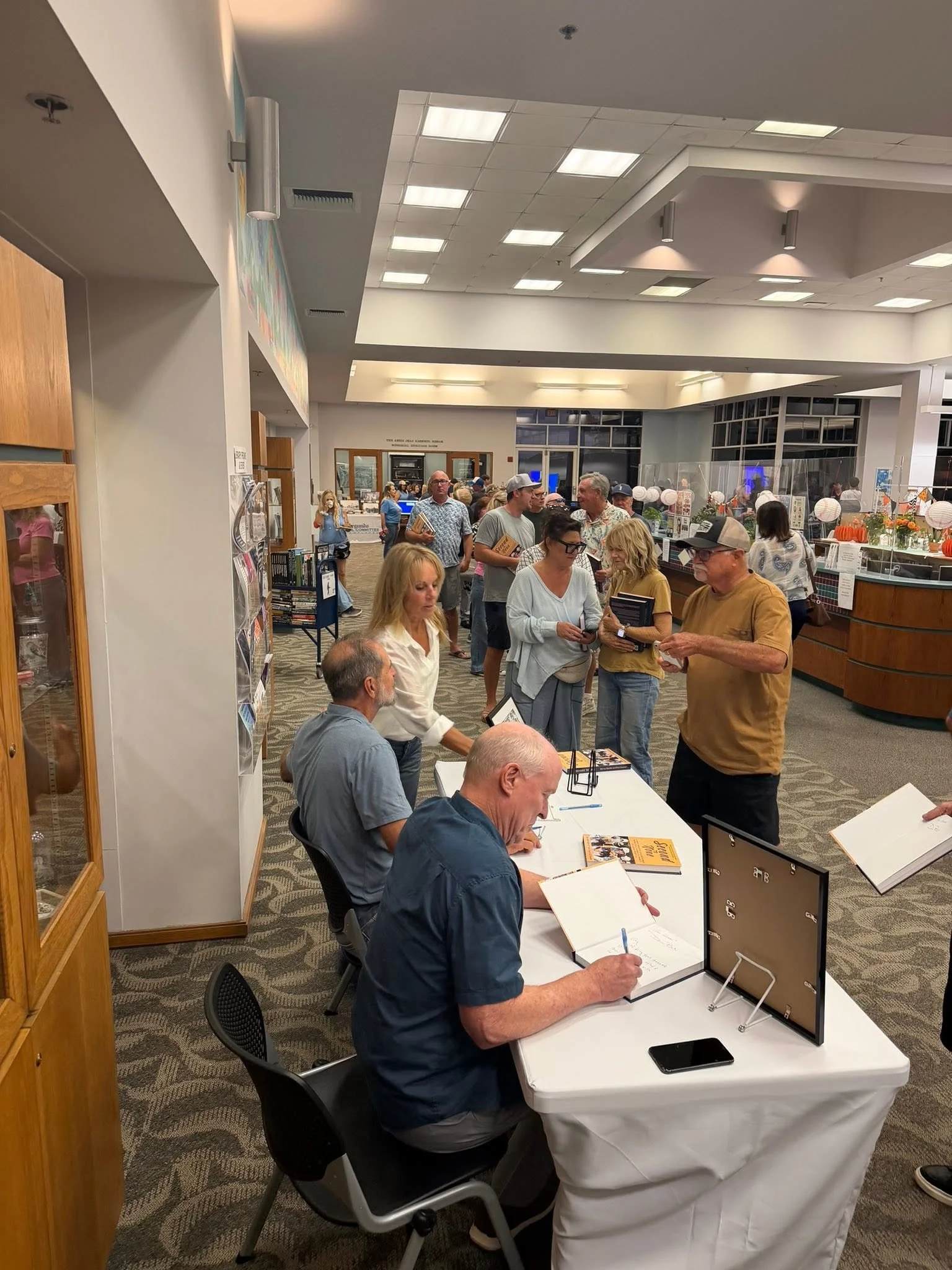 ESLL signing.jpg