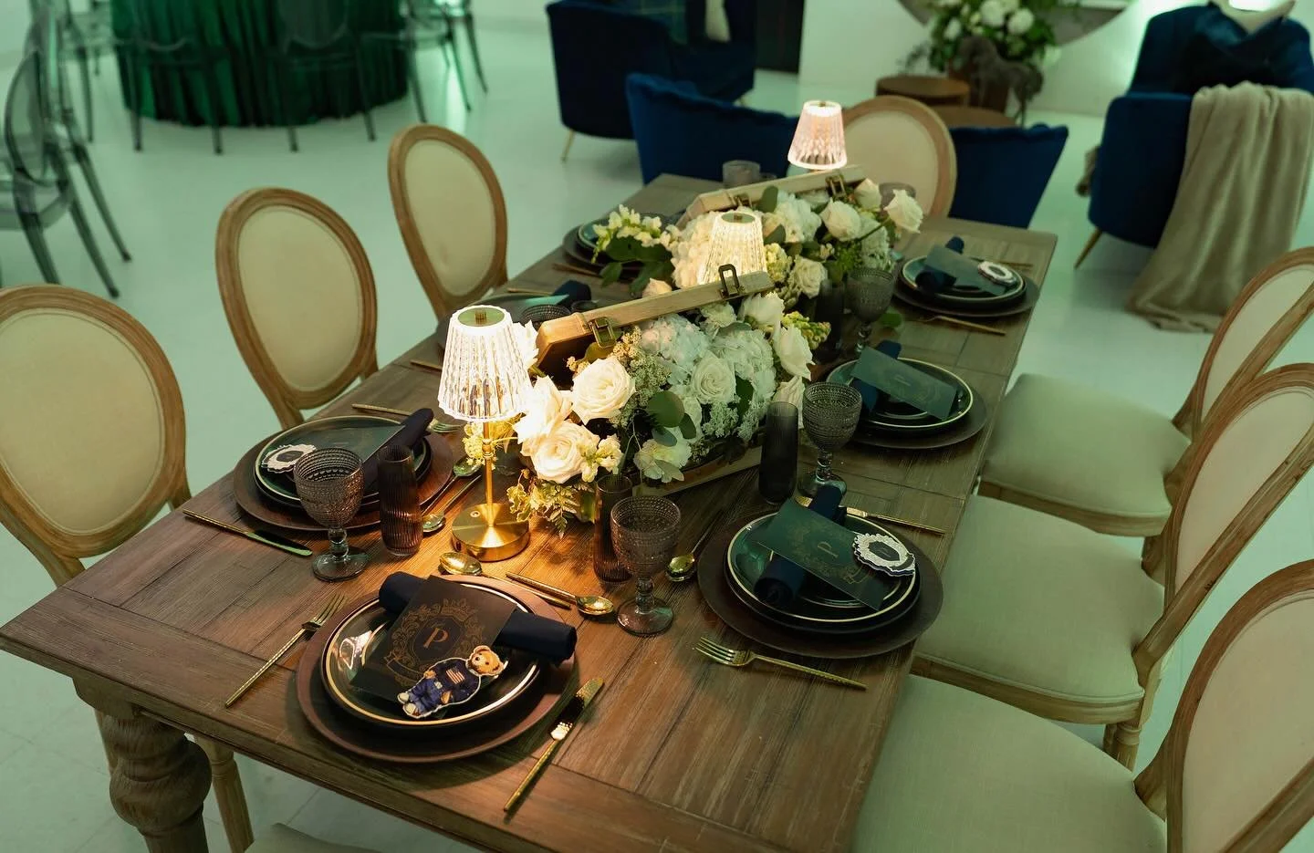 Welcoming little bear!
Decor/ Florals @eventexecutives 
Table / French Chairs and Lounge sets / Circle wall @creations_byvanessa
Uplighting /@evolutionsoundandlighting
Venue | @theblancvenue
Photo/Content Videos /@fuertesphotography