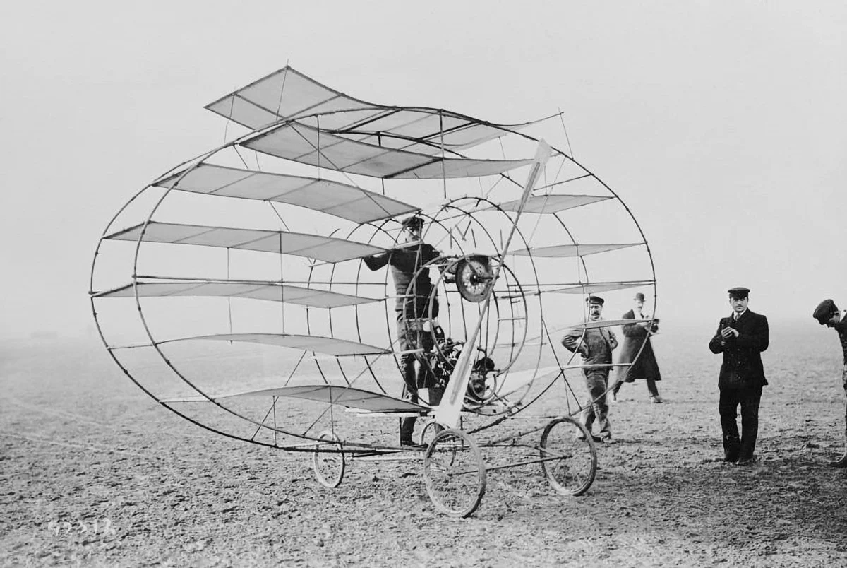 The Marquis Multiplane — On Verticality