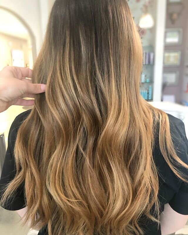 It felt good to be back in the chair! I got to do a beautiful balayage on an old friend of mine 💕  #firstdayback #happytobeback #saintpeters #balayagehair #handpaintedbalayage #f18hair #redkenshadeseqgloss #newcolor #afterqarantinehair #mastersofbal