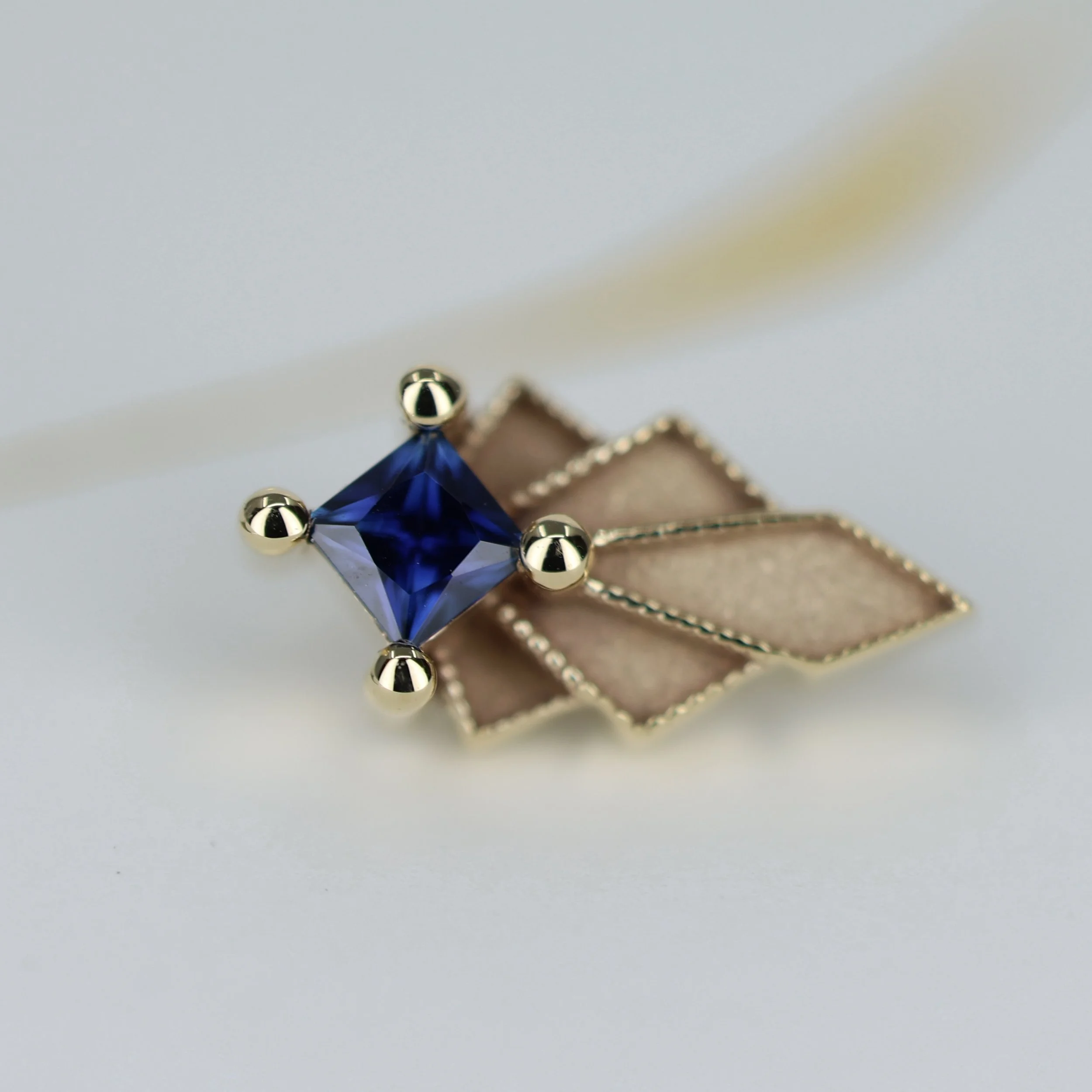 Van Alen Blue Sapphire