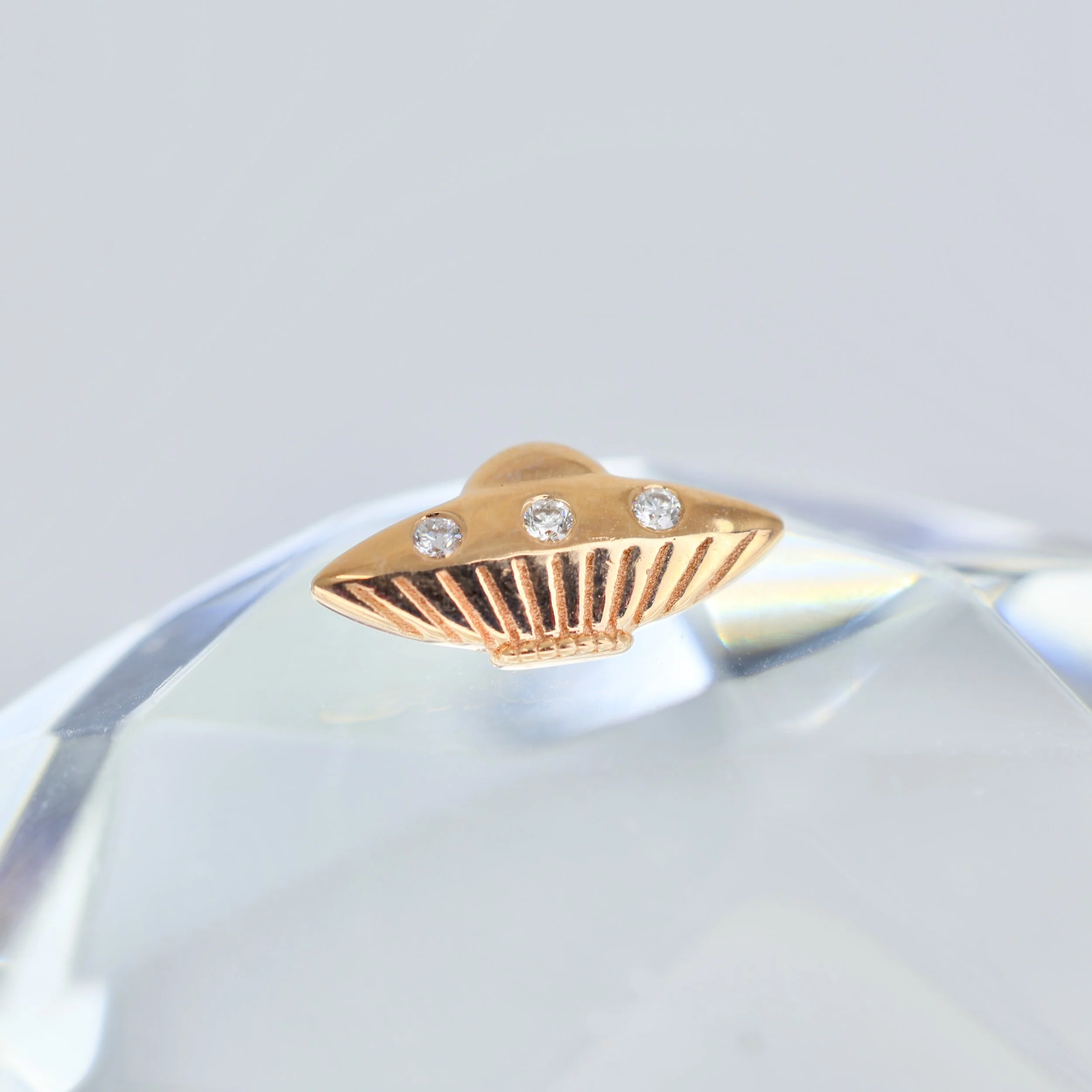 Diamond UFO