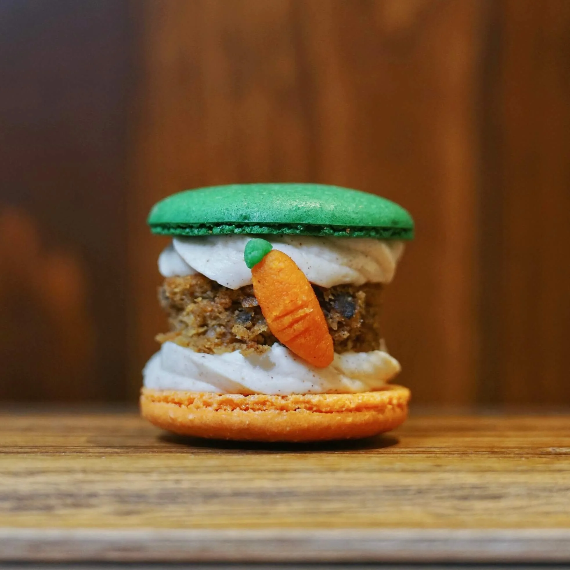 carrot-cake-toronto-thesocialblend-macarons.jpeg