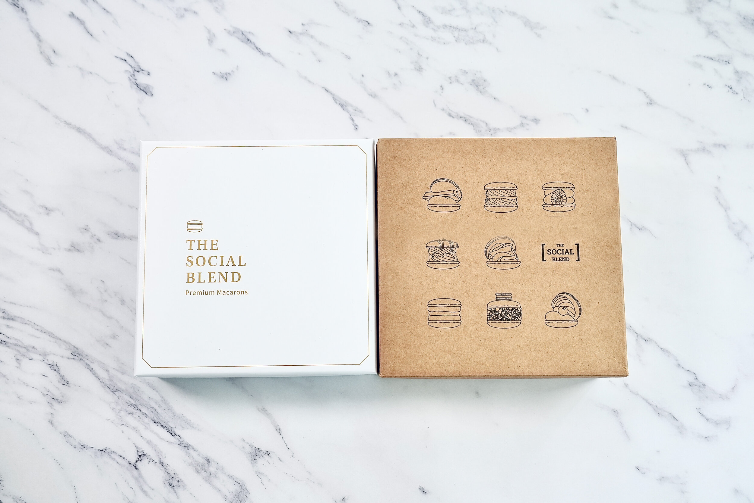 Our premium packaging on the left, and our classic kraft packaging on the right.