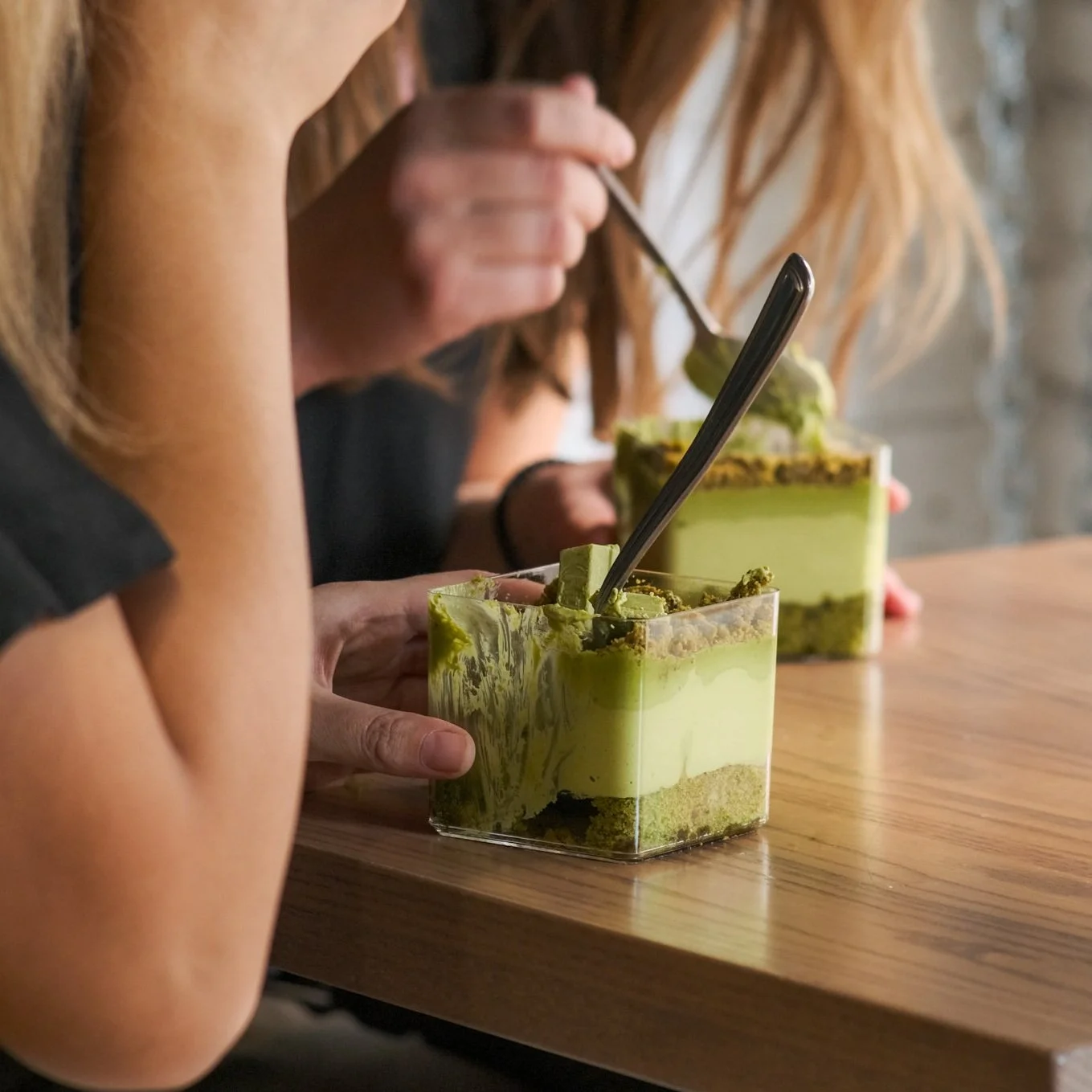 macarons+cafe+toronto+cake+cafe-02.jpg