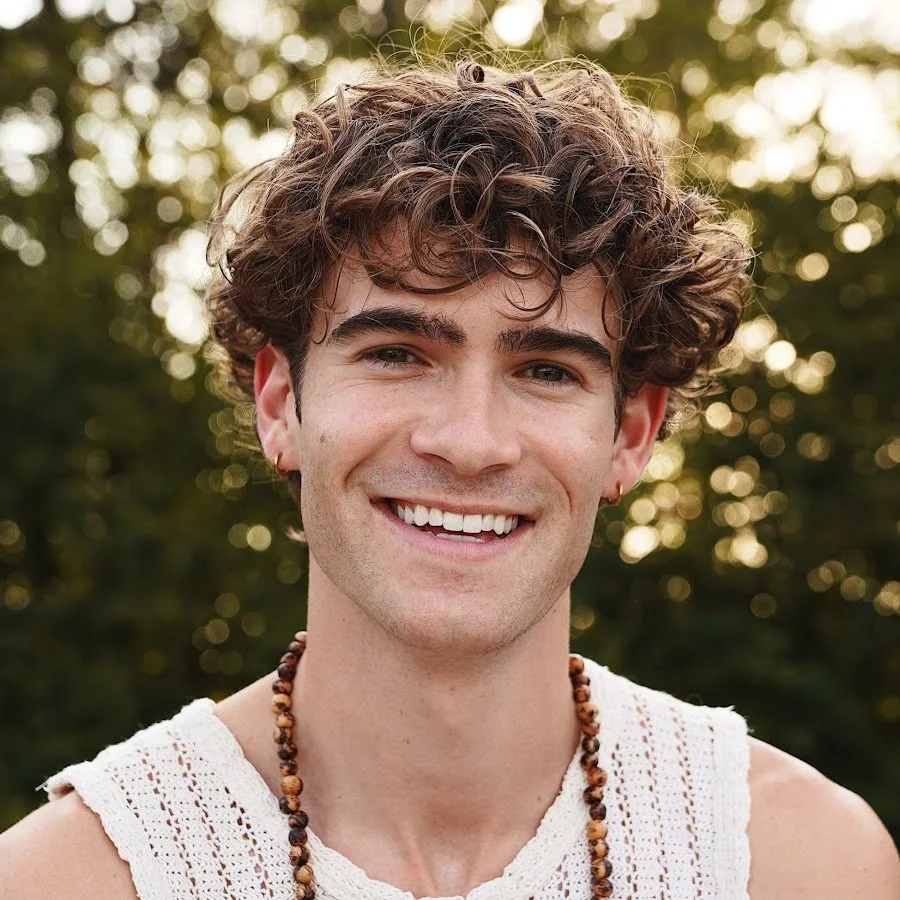 Devin Hayes