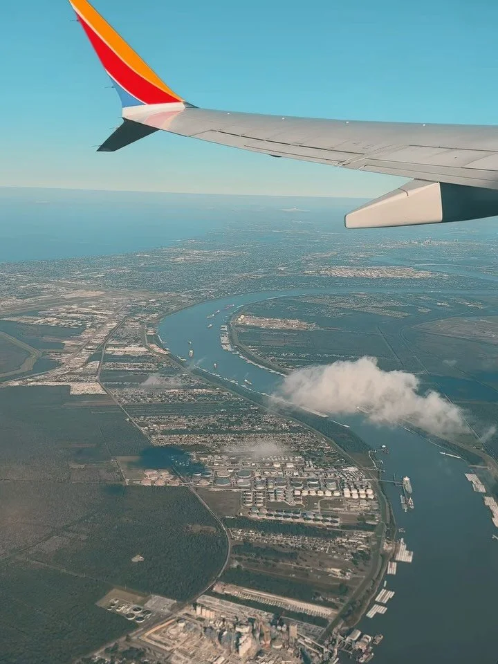 MSY βοΈ FLL • #TourLife - Few more shows out East π€π½
•
•
•
•
Fall Tour 2025
10.24 - Flamingo Cantina | Austin, TX
10.25 - Dans Electro | Houston, TX
10.26 - NOLA Reggae Festival | New Orleans, LA
10.27 - Obeah Guest House |