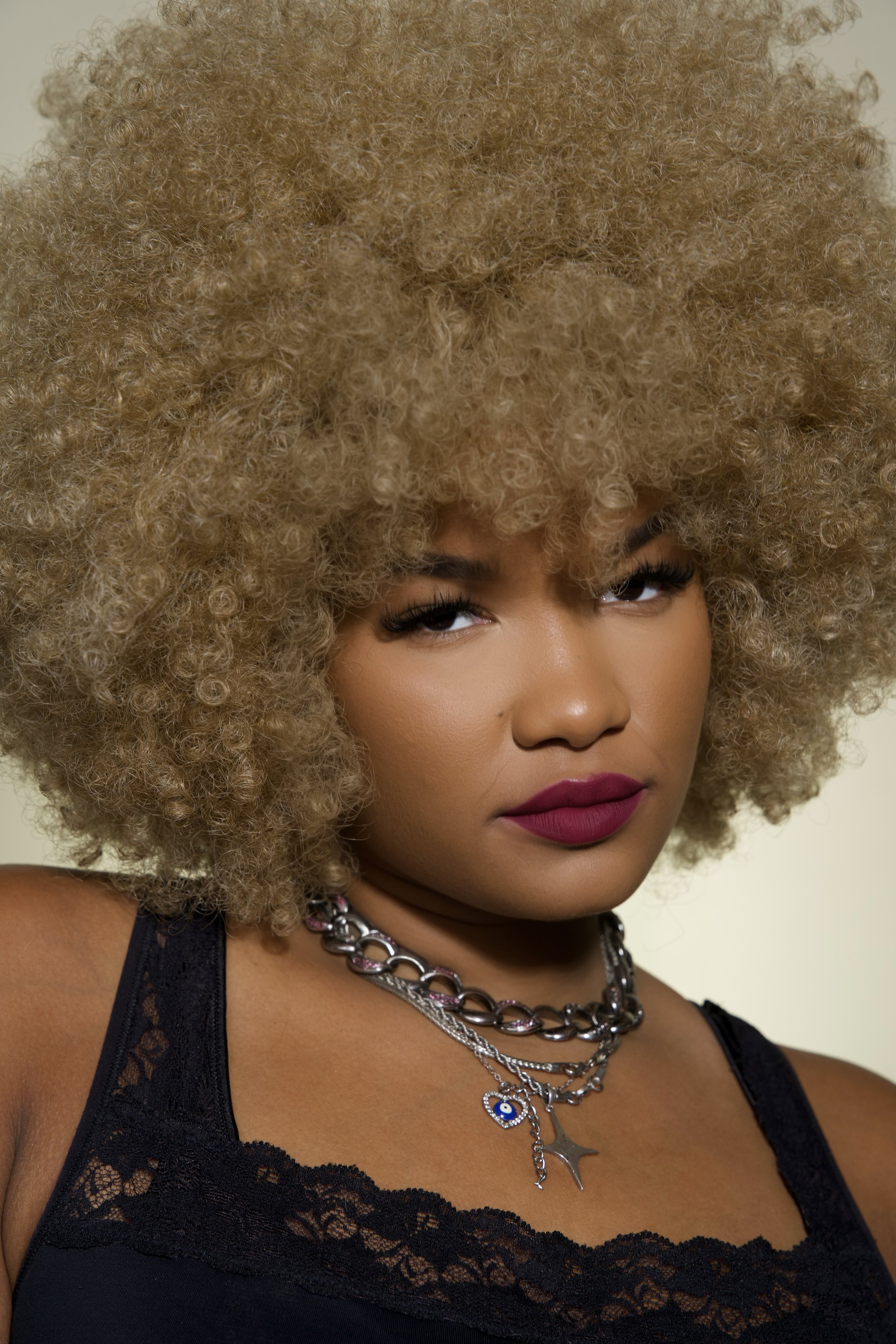 Facetune_22-01-2025-15-48-43.jpg