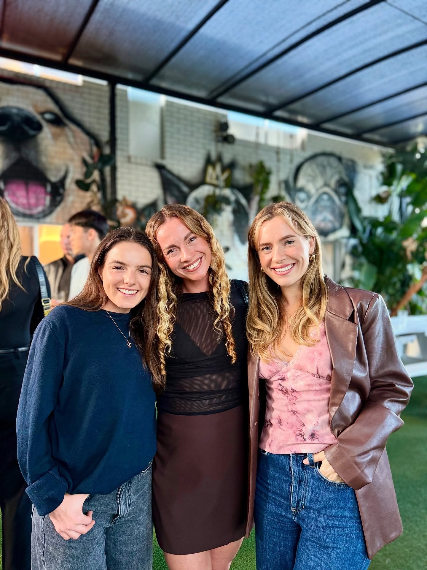 #CASocial 📸 thanks to all who came along and shared the afternoon with us 🖤

#wintercatchups #CAcommunity #social
