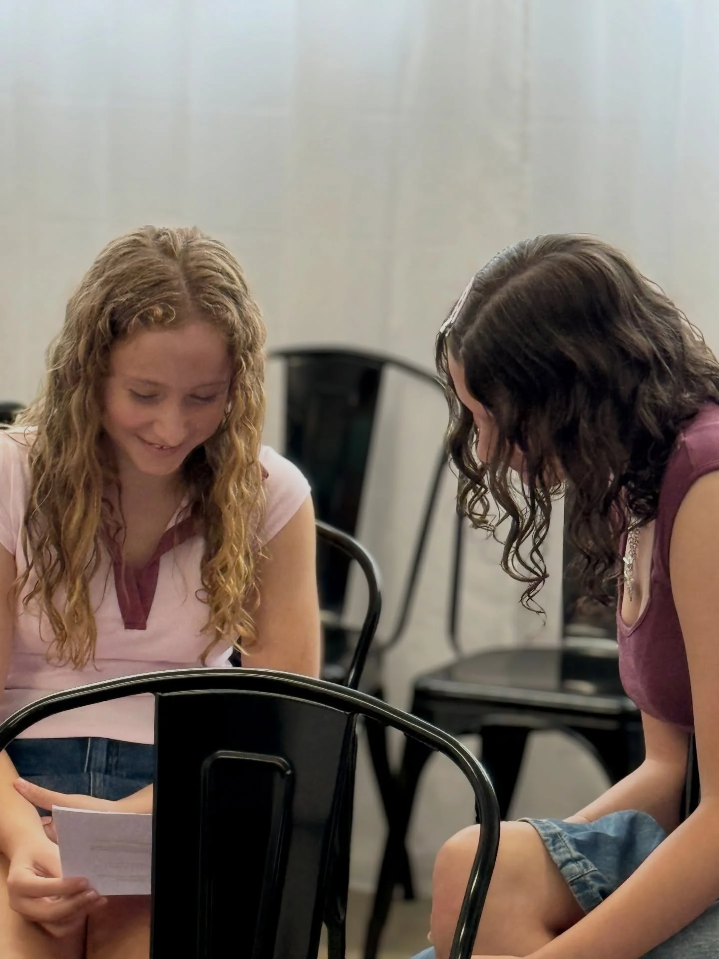 #BTS from our School Holiday Workshops ✨ with @kylie.loveday ✨

We worked on #AmericanAccents, #Genres, and #ScreenActingTechniques 🎬 thanks to everyone who joined us and to all the parents who helped prepared their young person for the day!!