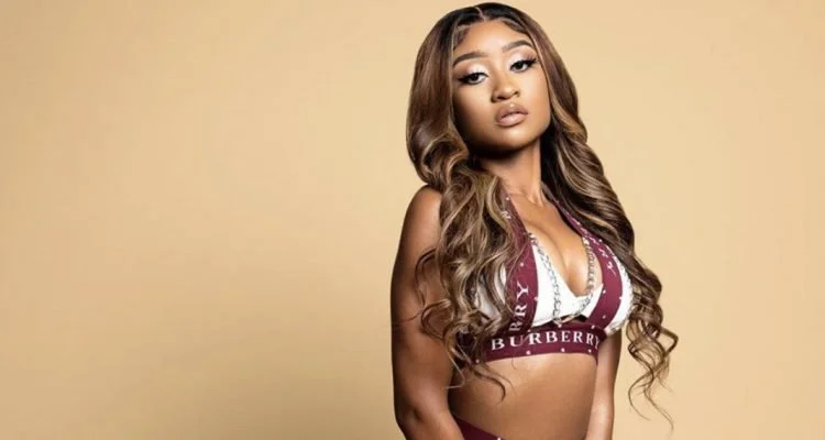 Young Lyric Is Back and Gorgeous 