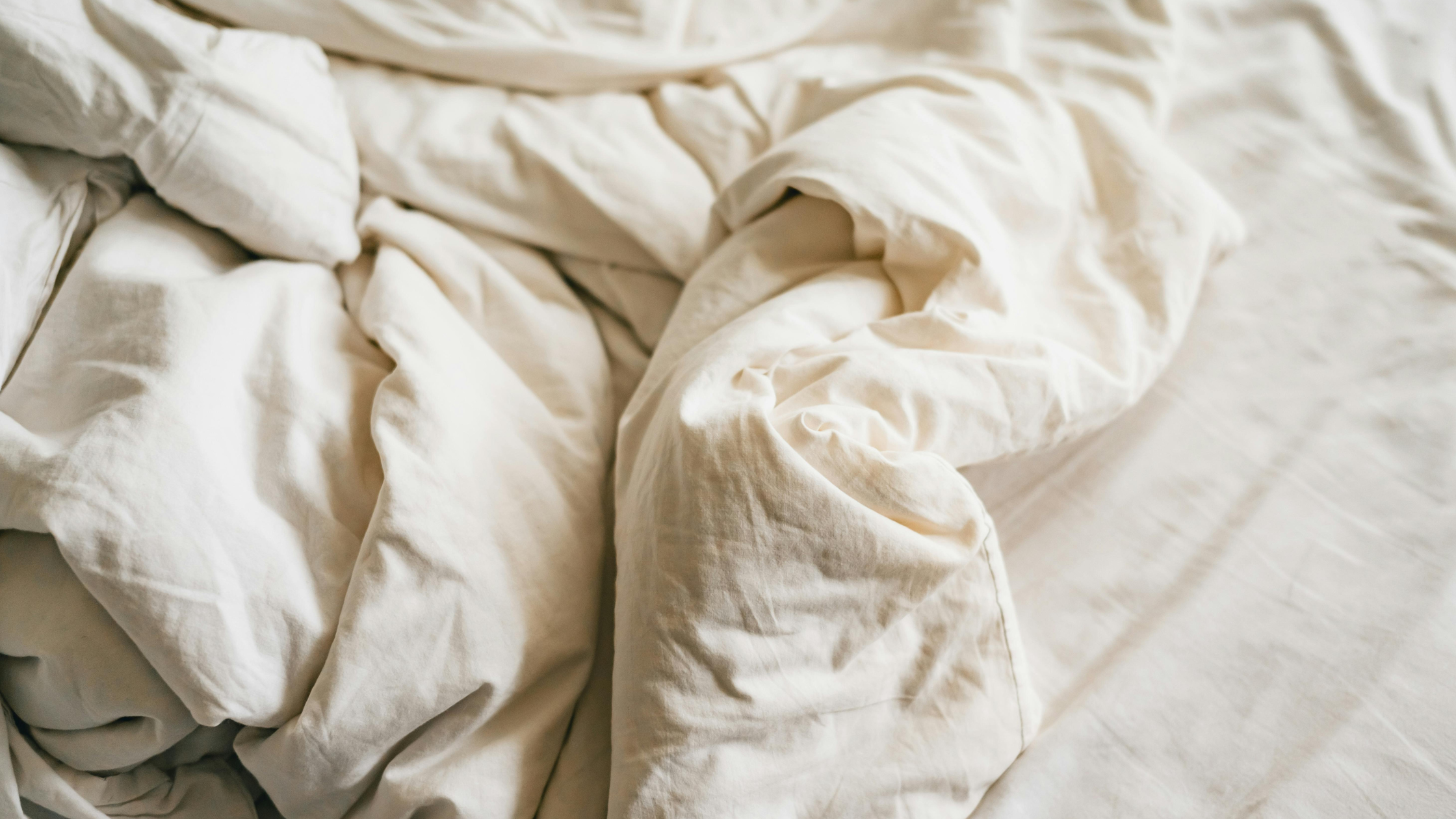 Graceful #020 - Sleep; The Foundation of Beauty, Health, and Longevity