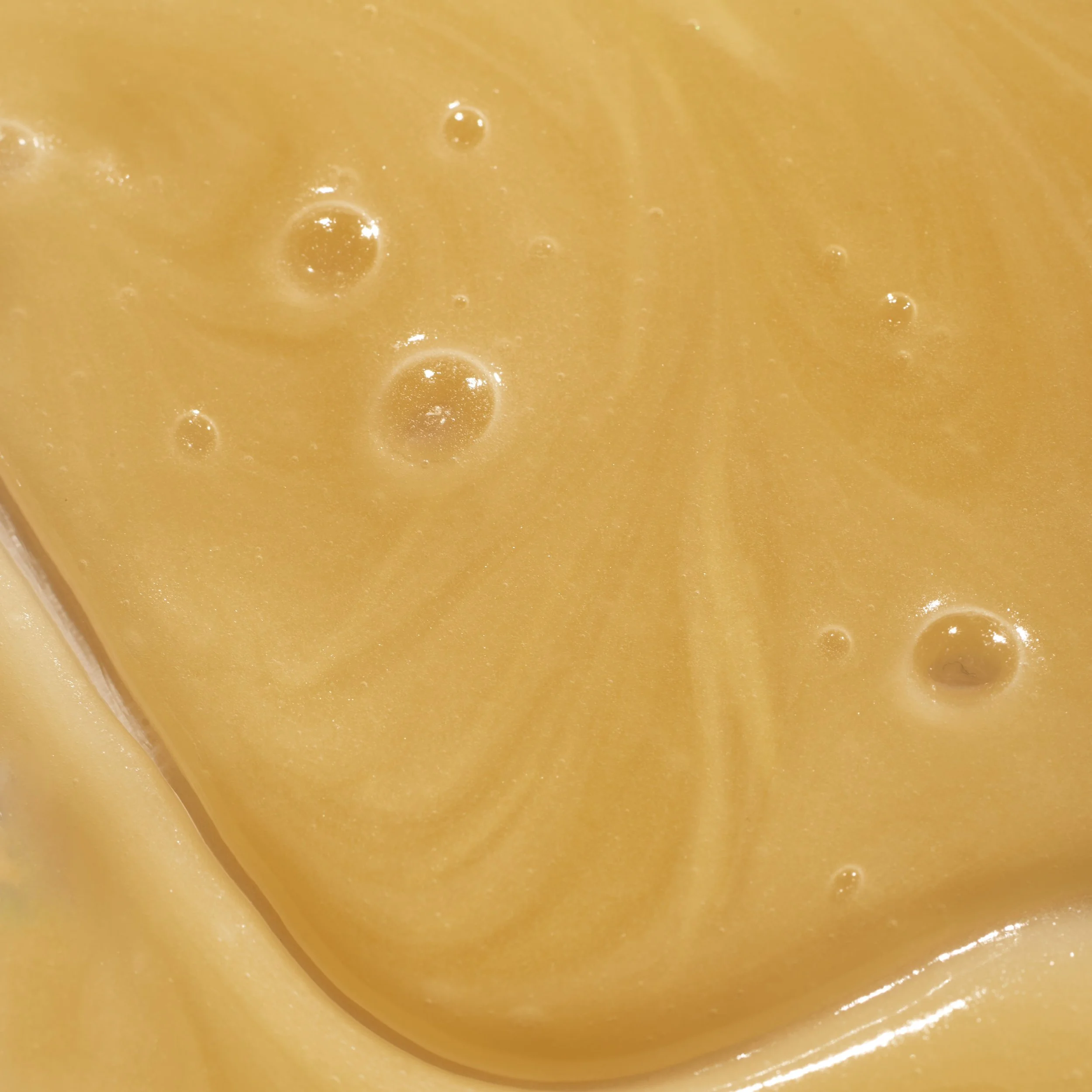 WarmingHoneyCleanser_Texture_30346.jpg