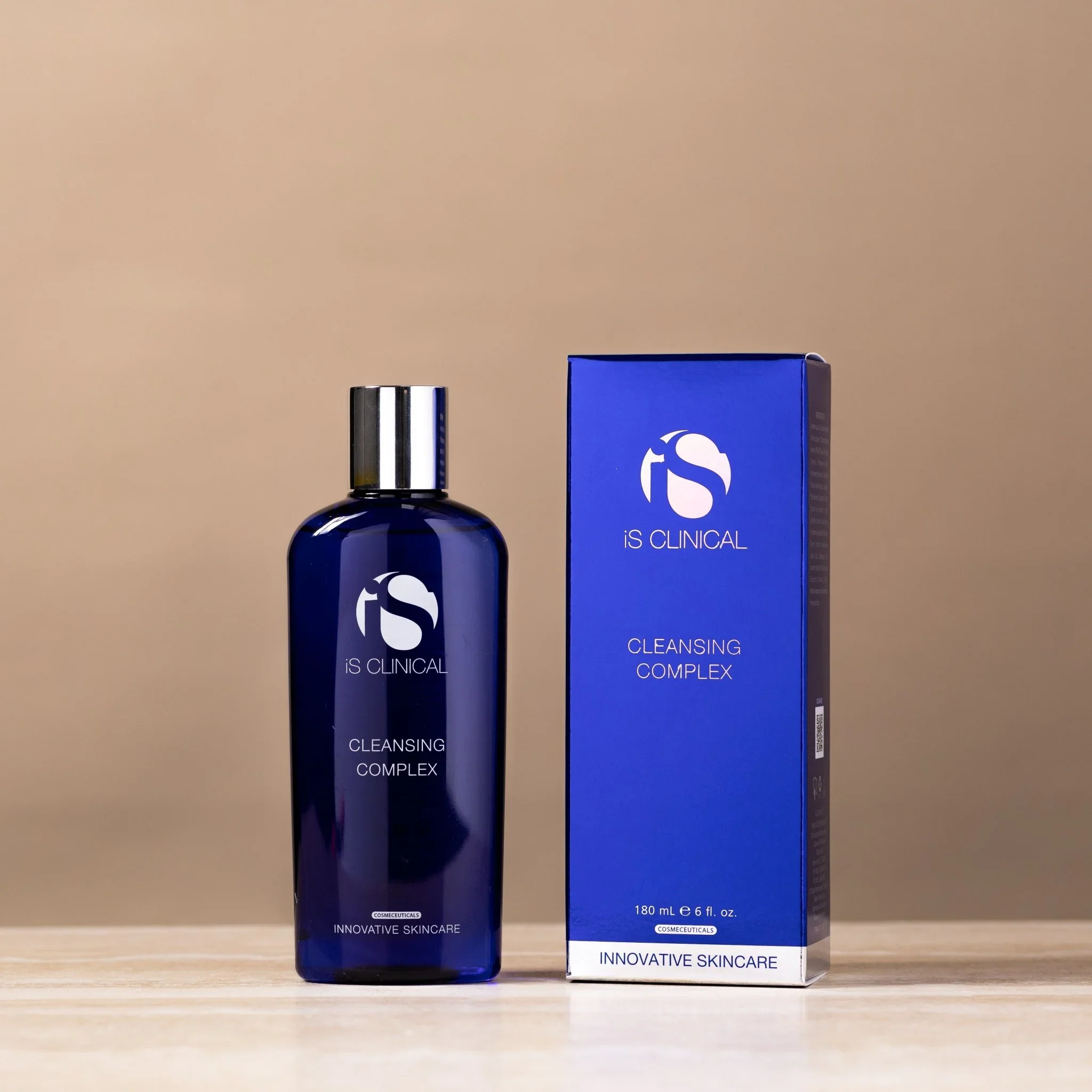 iS Clinical Cleansing Complex