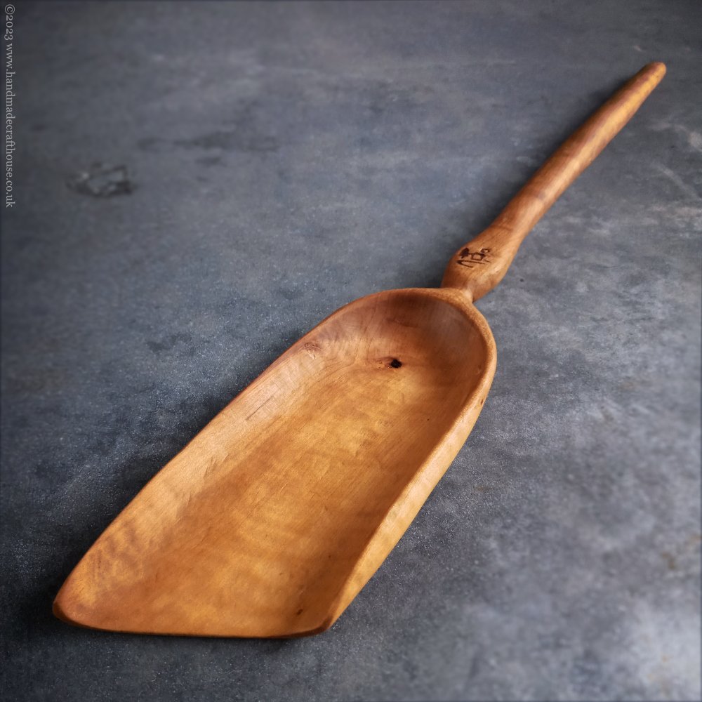 Hand Carved Spatula Oak — Handmade Craft House