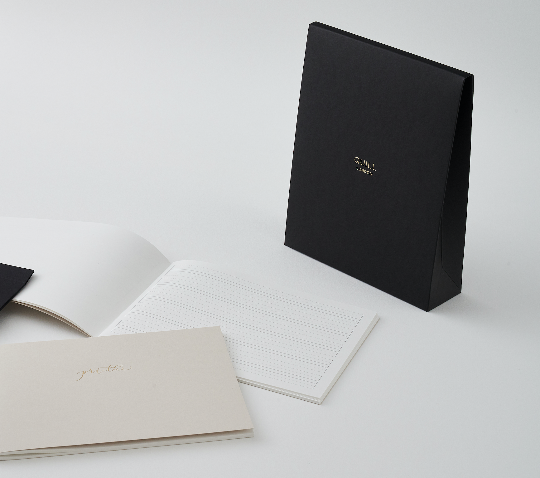 Gold Foil Packaging Pouch.png