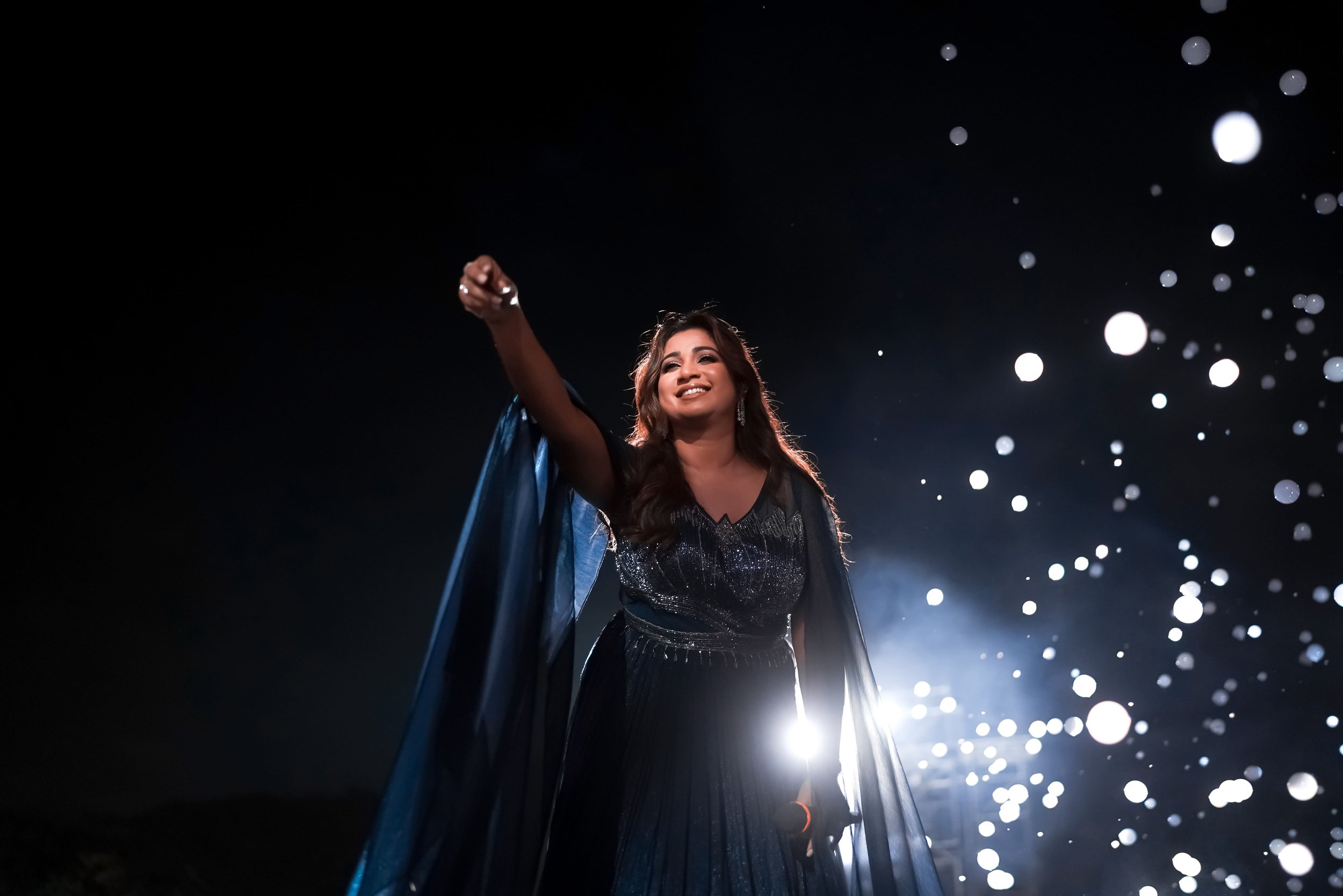 SHREYA GHOSHAL ANNOUNCES LIVE ALBUM “ALL HEARTS” TOUR